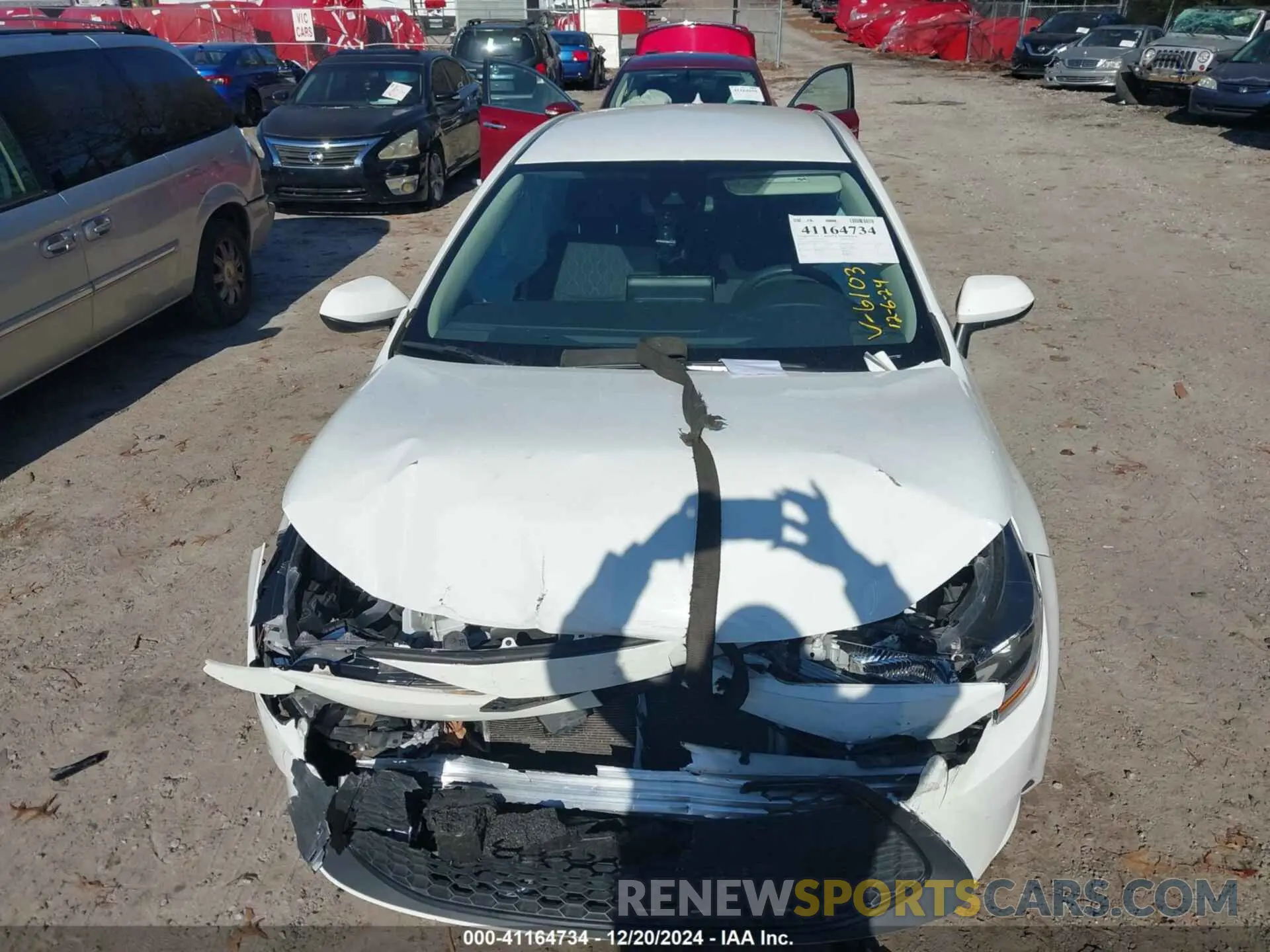 13 fotografías del automóvil dañado 5YFEPMAE6MP236103 TOYOTA COROLLA 2021