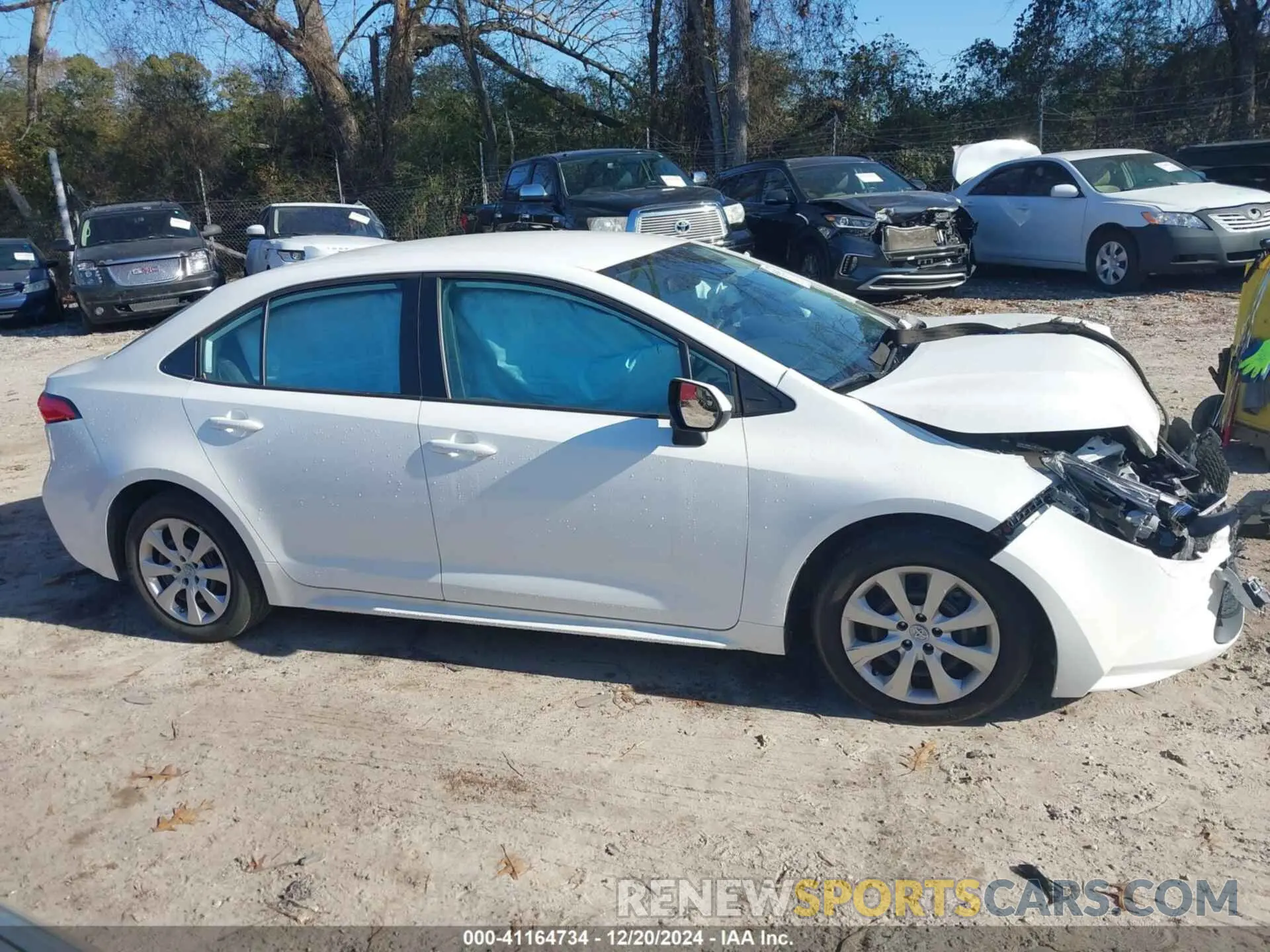 14 fotografías del automóvil dañado 5YFEPMAE6MP236103 TOYOTA COROLLA 2021