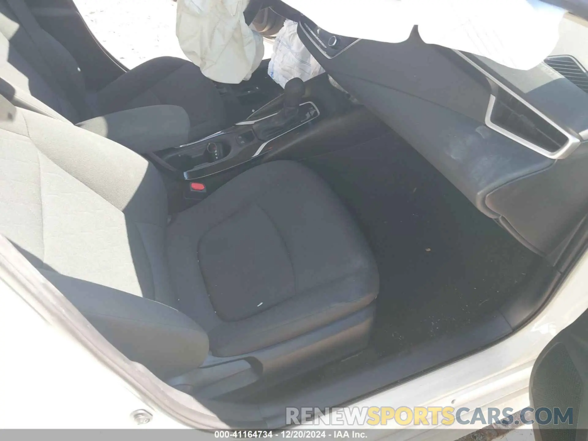5 fotografías del automóvil dañado 5YFEPMAE6MP236103 TOYOTA COROLLA 2021