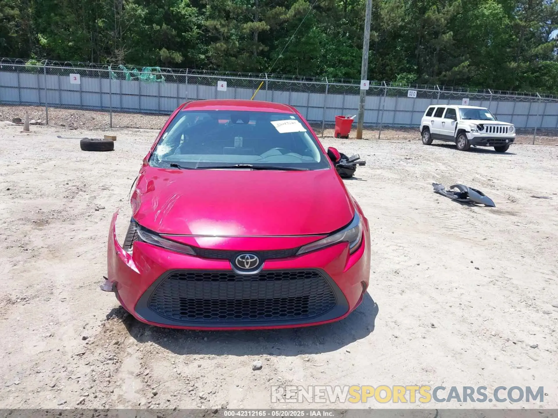 12 fotografías del automóvil dañado 5YFEPMAE6MP251720 TOYOTA COROLLA 2021