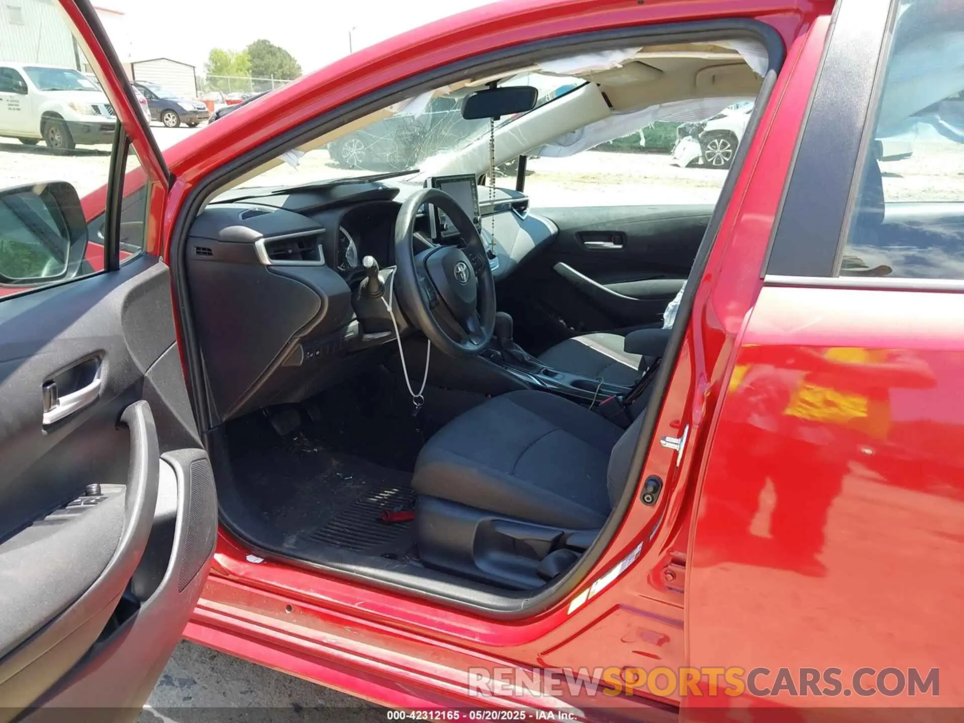 5 fotografías del automóvil dañado 5YFEPMAE6MP251720 TOYOTA COROLLA 2021