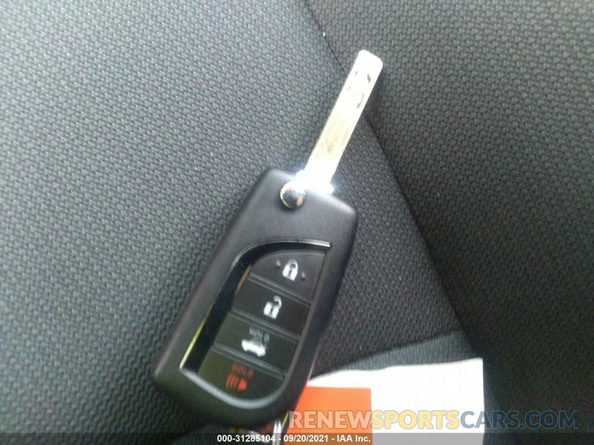 11 fotografías del automóvil dañado 5YFEPMAE6MP252091 TOYOTA COROLLA 2021