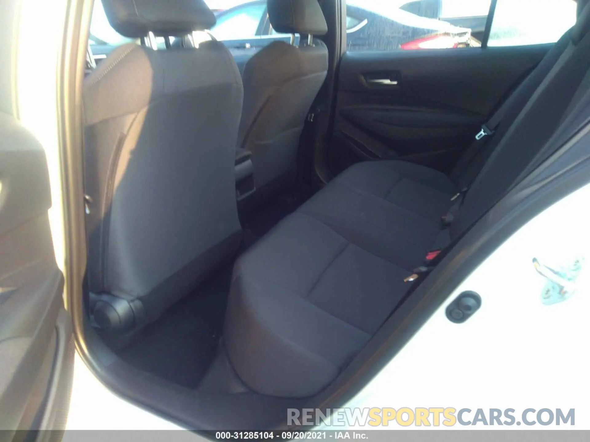 8 fotografías del automóvil dañado 5YFEPMAE6MP252091 TOYOTA COROLLA 2021