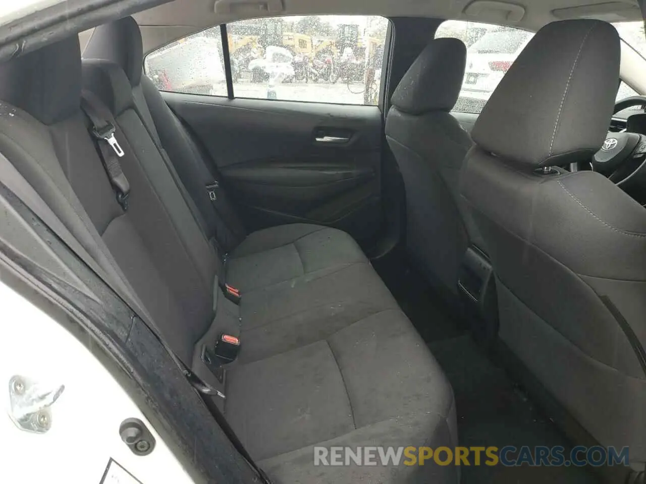 11 fotografías del automóvil dañado 5YFEPMAE6MP252219 TOYOTA COROLLA 2021