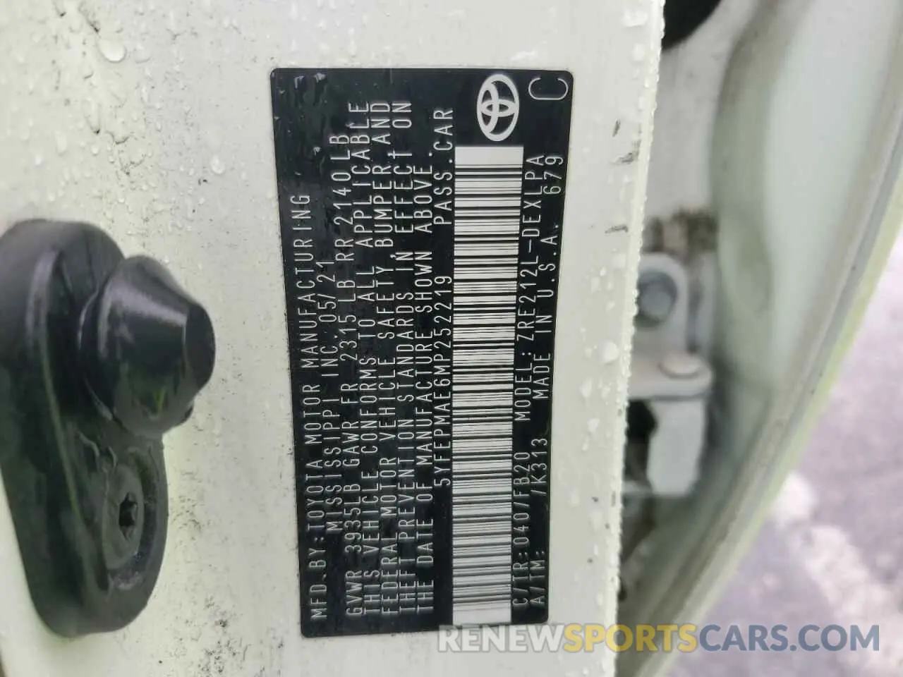 15 fotografías del automóvil dañado 5YFEPMAE6MP252219 TOYOTA COROLLA 2021