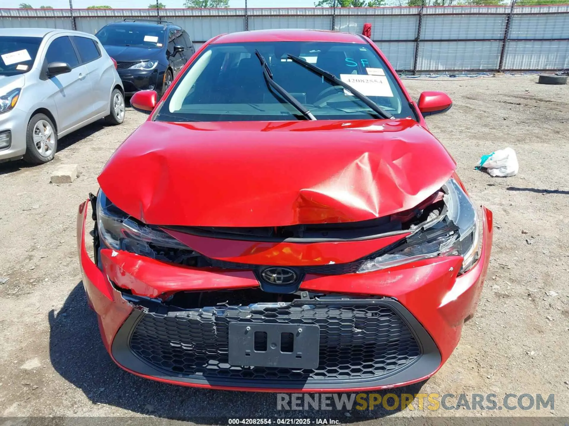 12 fotografías del automóvil dañado 5YFEPMAE6MP266086 TOYOTA COROLLA 2021
