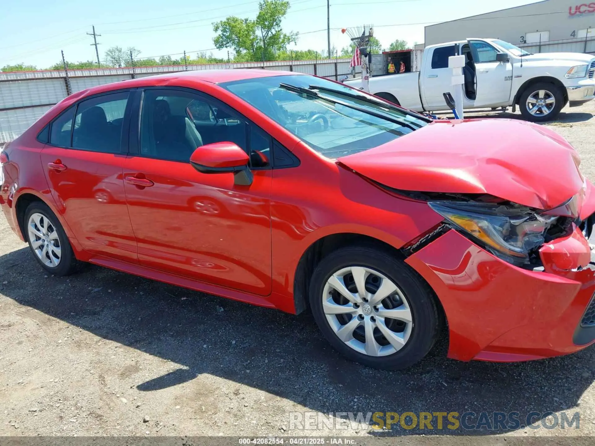13 fotografías del automóvil dañado 5YFEPMAE6MP266086 TOYOTA COROLLA 2021
