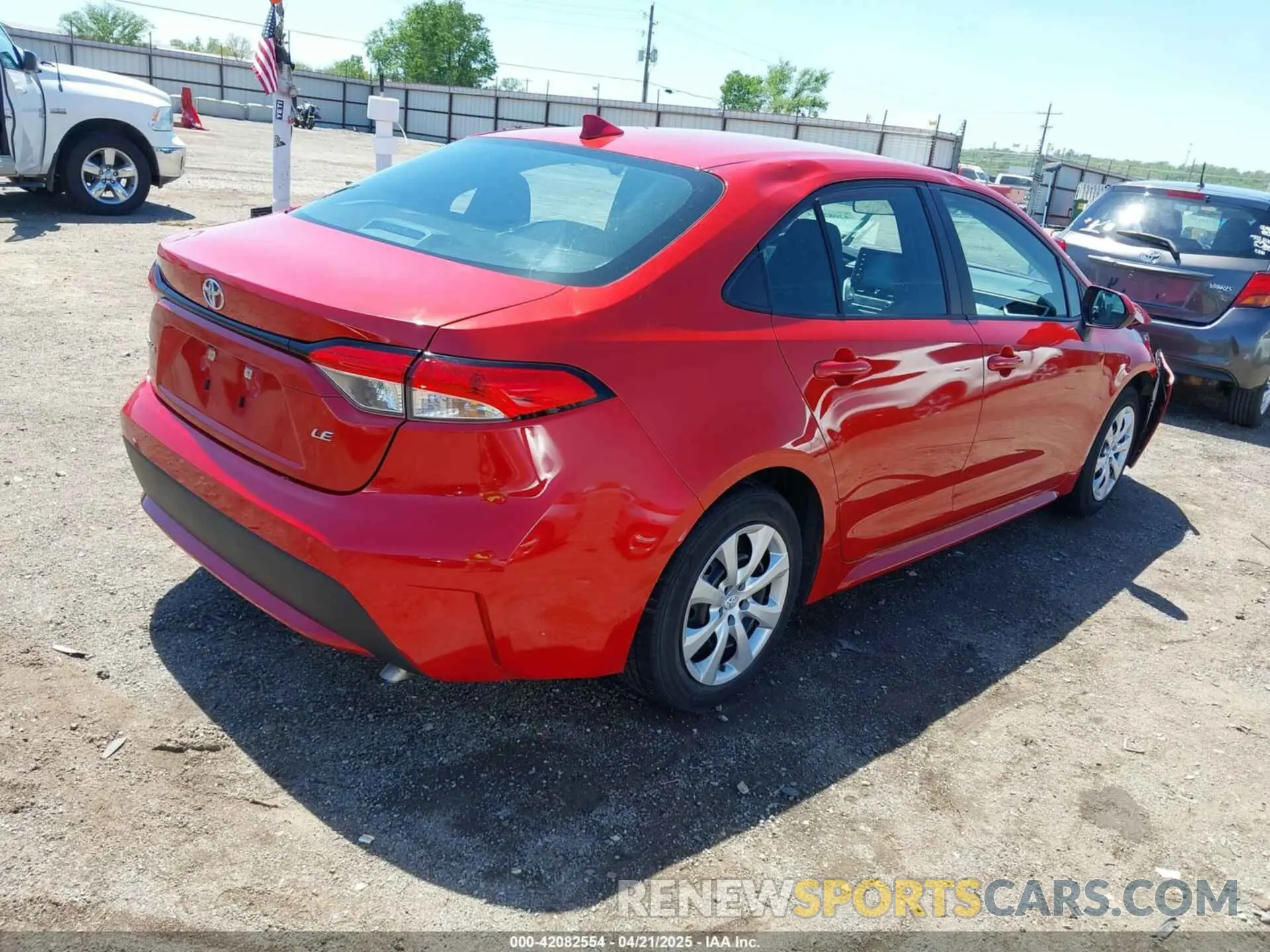 4 fotografías del automóvil dañado 5YFEPMAE6MP266086 TOYOTA COROLLA 2021