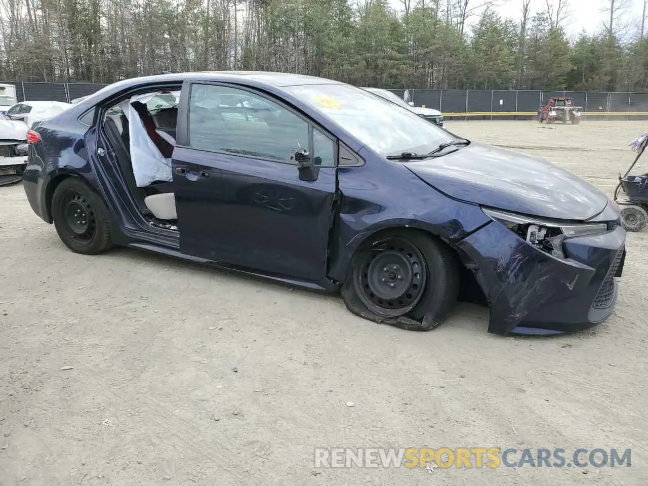 4 fotografías del automóvil dañado 5YFEPMAE6MP271336 TOYOTA COROLLA 2021
