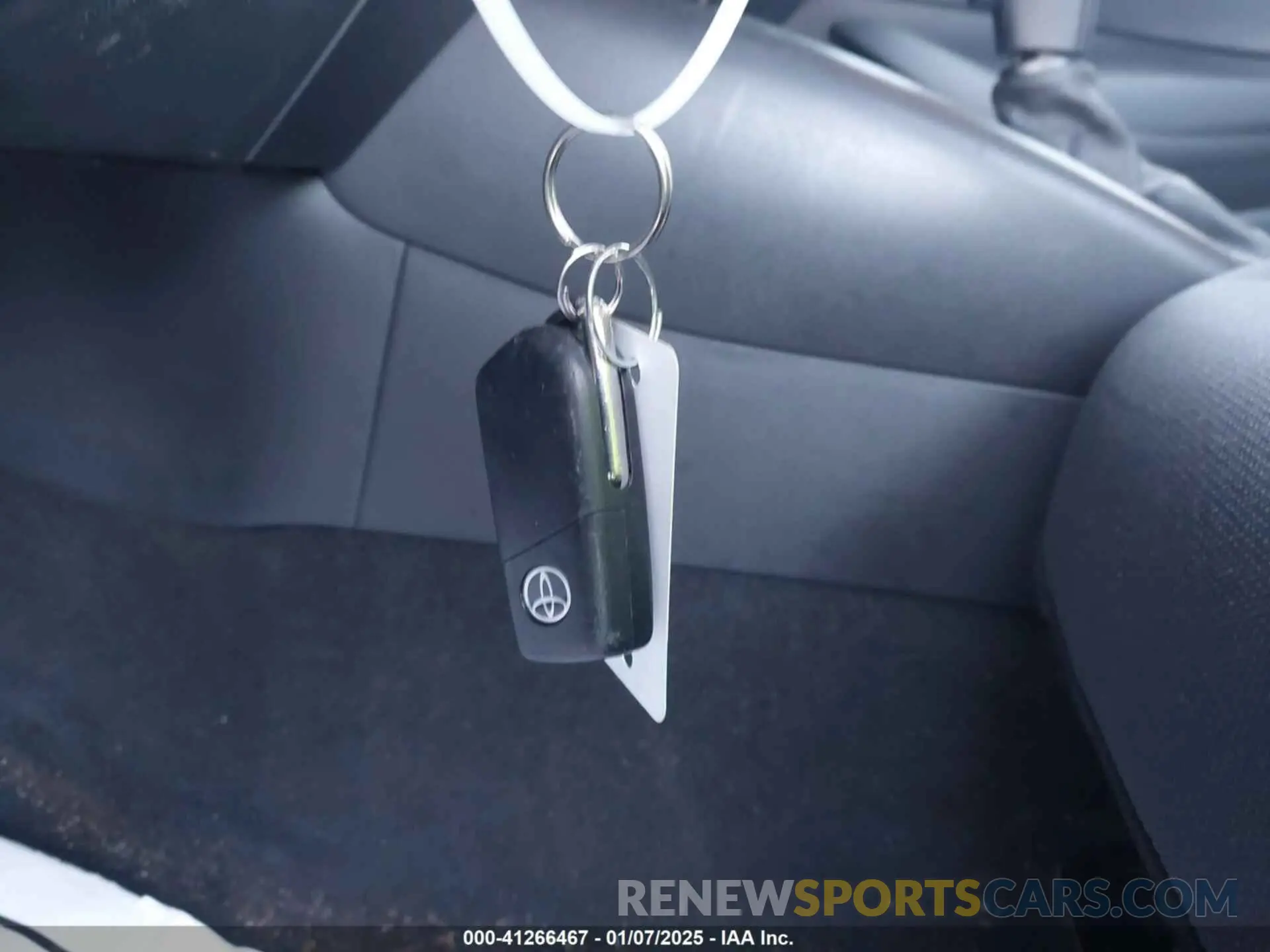11 fotografías del automóvil dañado 5YFEPMAE7MP174632 TOYOTA COROLLA 2021