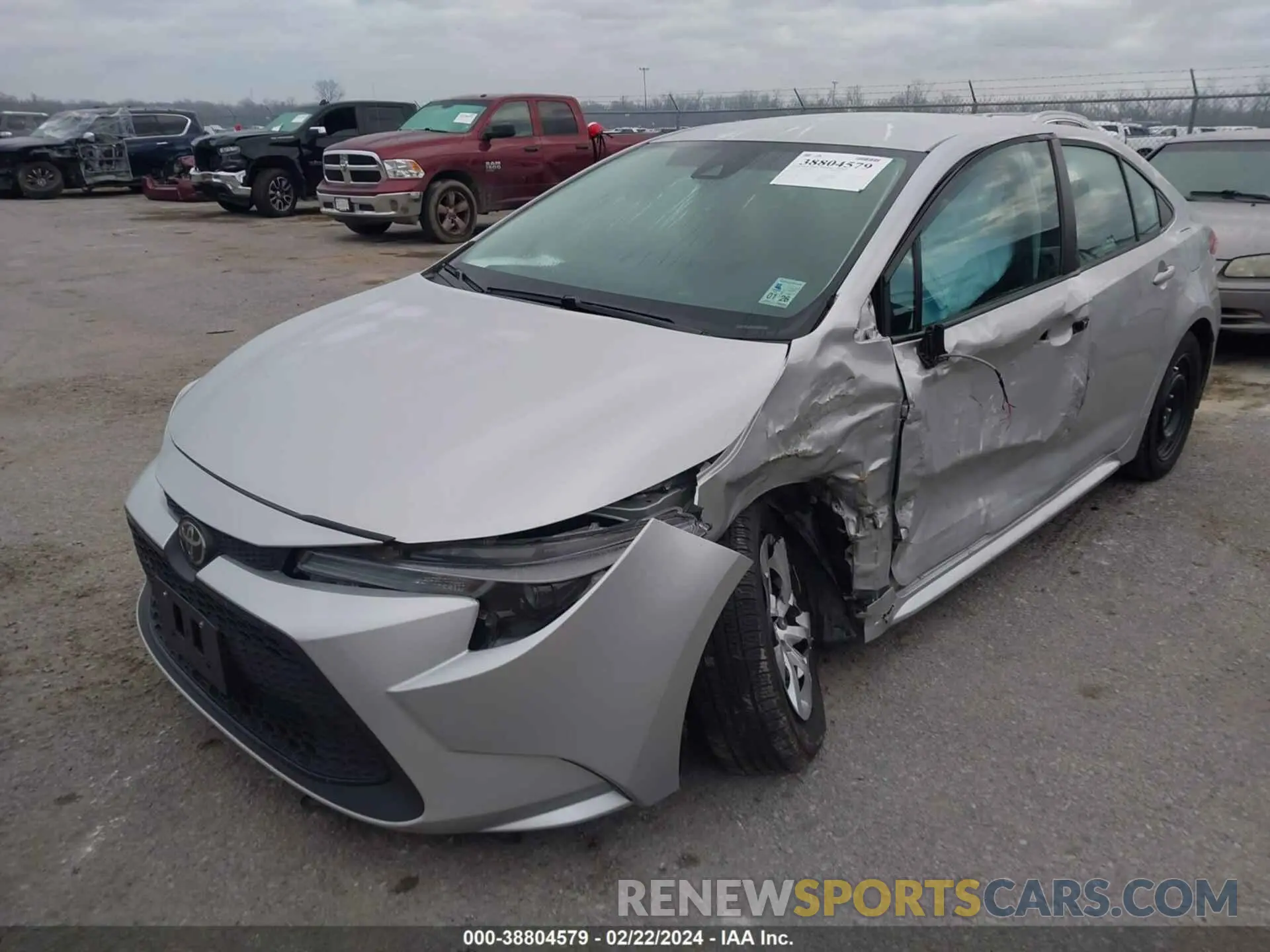 2 fotografías del automóvil dañado 5YFEPMAE7MP186120 TOYOTA COROLLA 2021