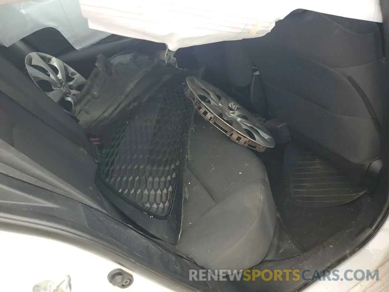 13 fotografías del automóvil dañado 5YFEPMAE7MP186795 TOYOTA COROLLA 2021