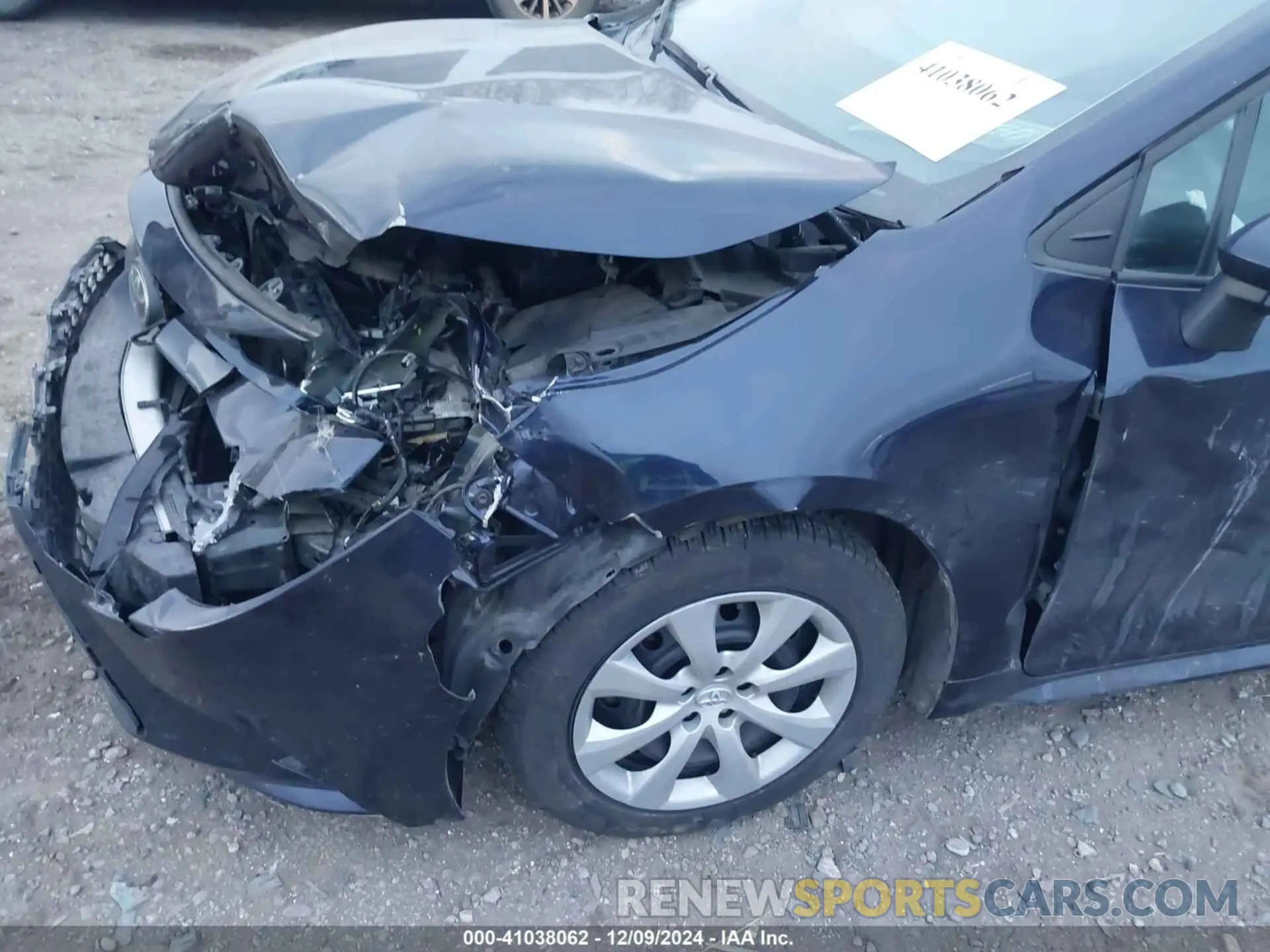 17 fotografías del automóvil dañado 5YFEPMAE7MP202185 TOYOTA COROLLA 2021