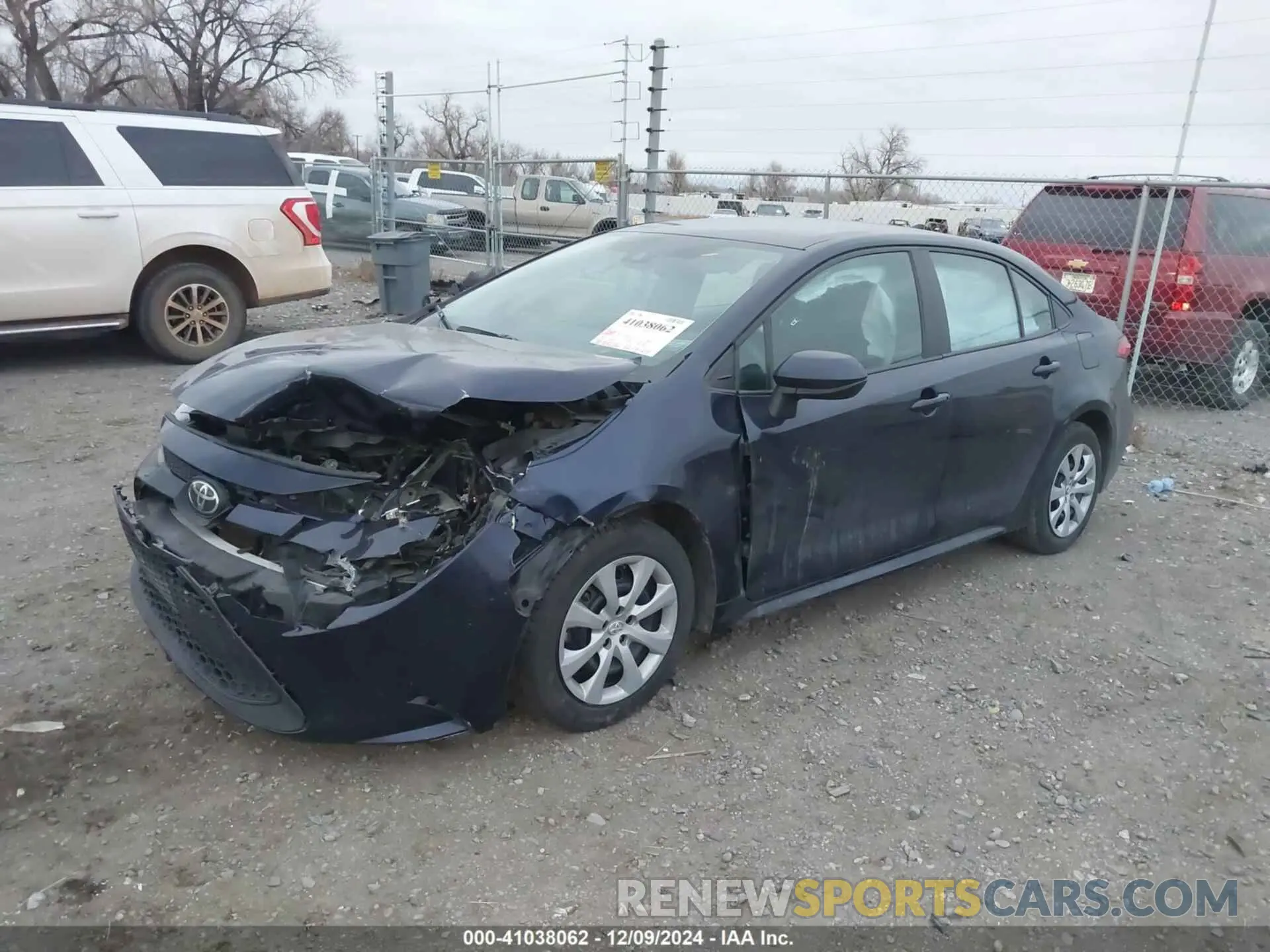 2 fotografías del automóvil dañado 5YFEPMAE7MP202185 TOYOTA COROLLA 2021