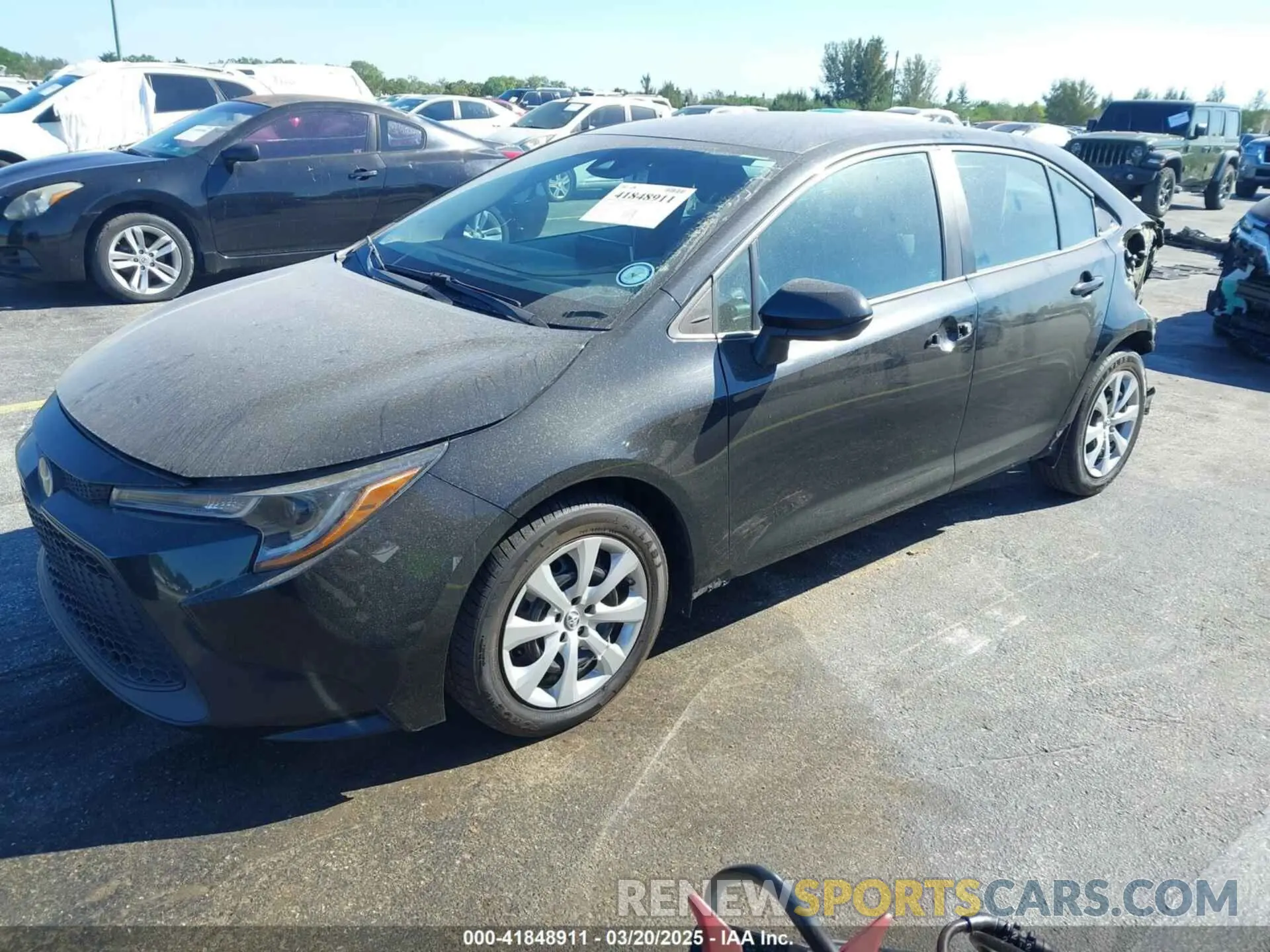 2 fotografías del automóvil dañado 5YFEPMAE7MP206236 TOYOTA COROLLA 2021