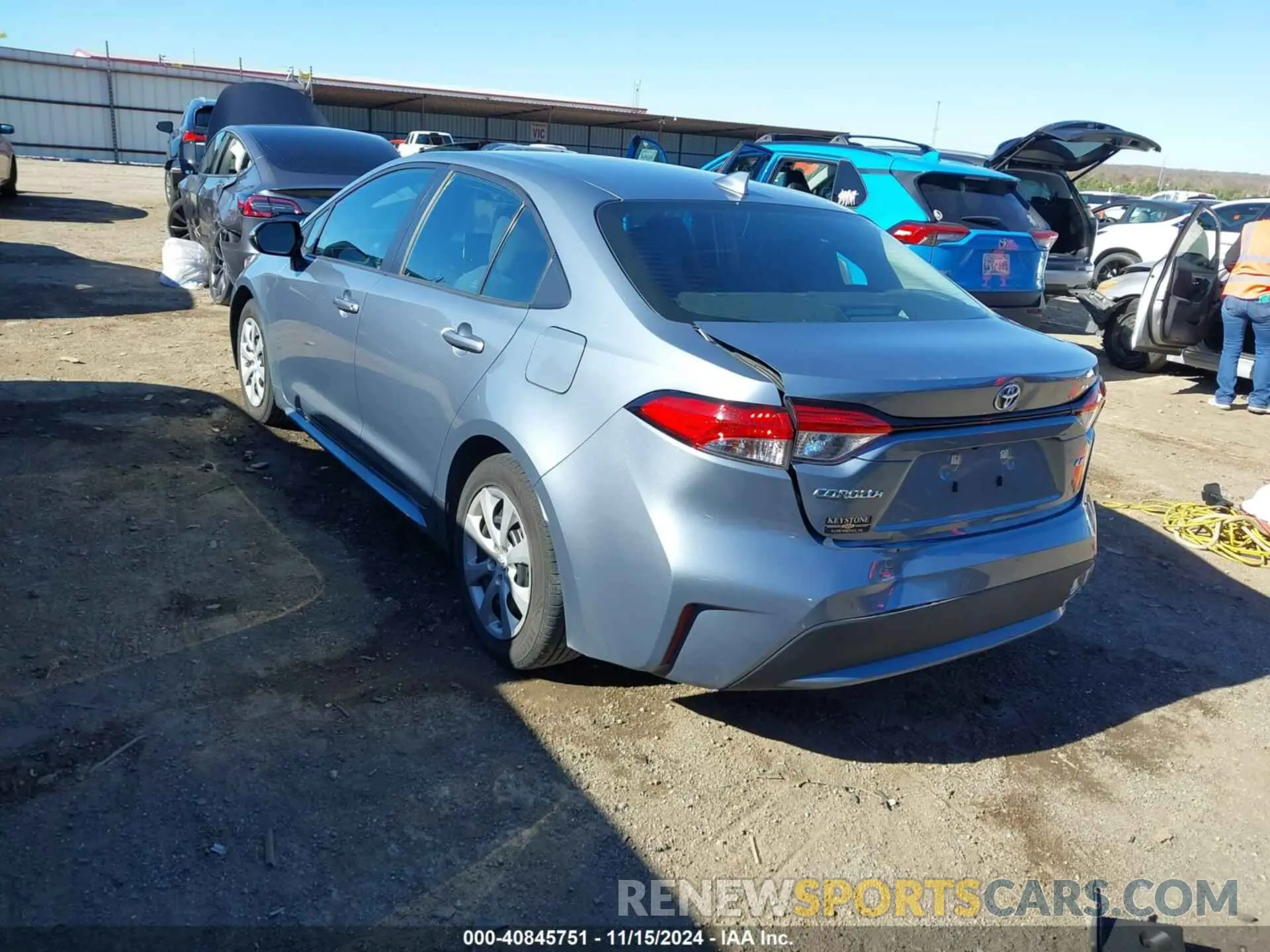 3 fotografías del automóvil dañado 5YFEPMAE7MP222761 TOYOTA COROLLA 2021