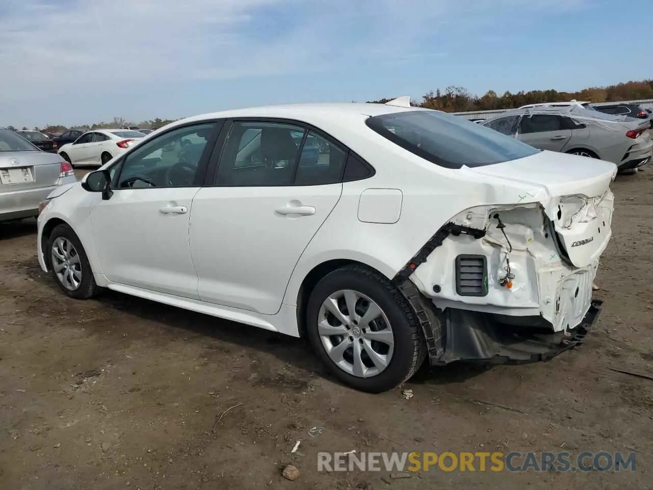 2 fotografías del automóvil dañado 5YFEPMAE7MP223778 TOYOTA COROLLA 2021