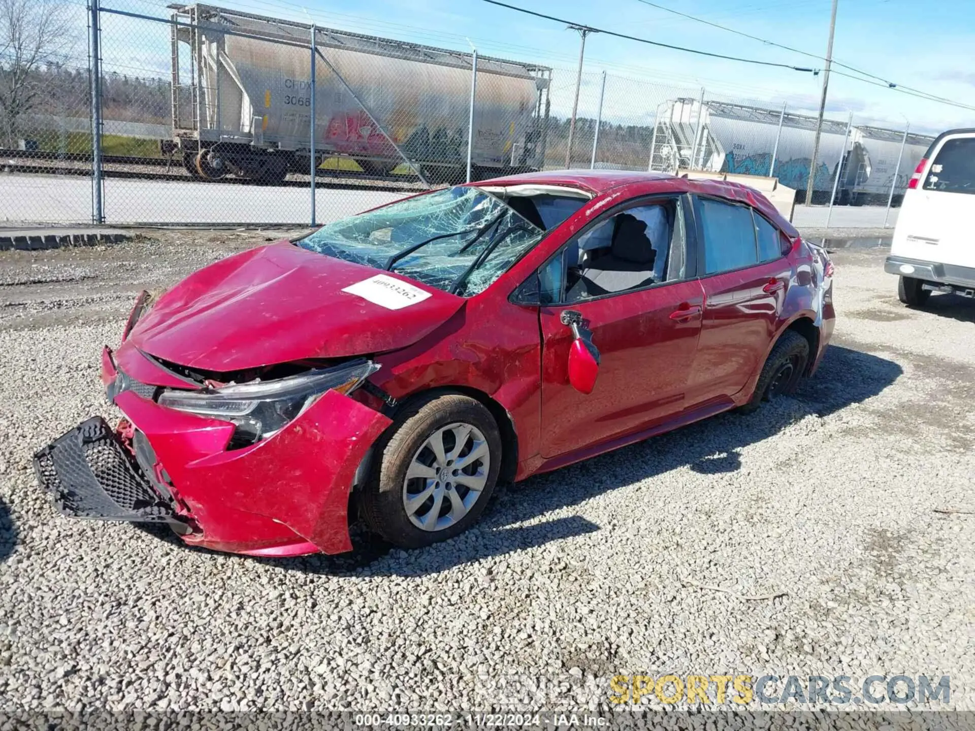2 fotografías del automóvil dañado 5YFEPMAE7MP231685 TOYOTA COROLLA 2021