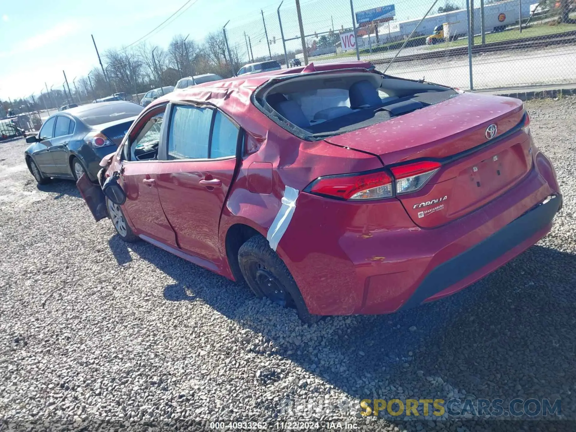 3 fotografías del automóvil dañado 5YFEPMAE7MP231685 TOYOTA COROLLA 2021