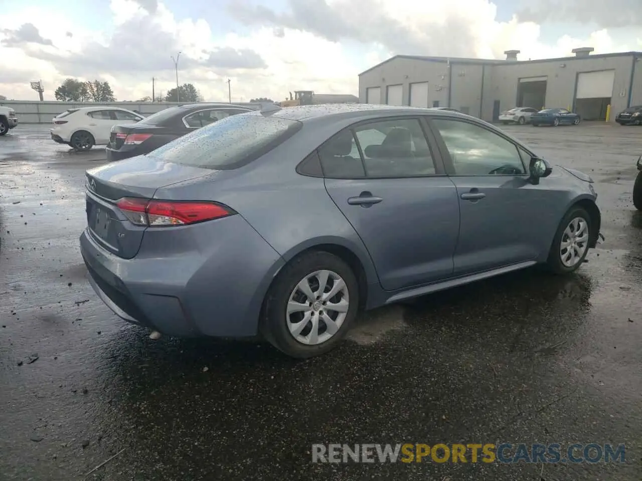 3 fotografías del automóvil dañado 5YFEPMAE7MP240385 TOYOTA COROLLA 2021