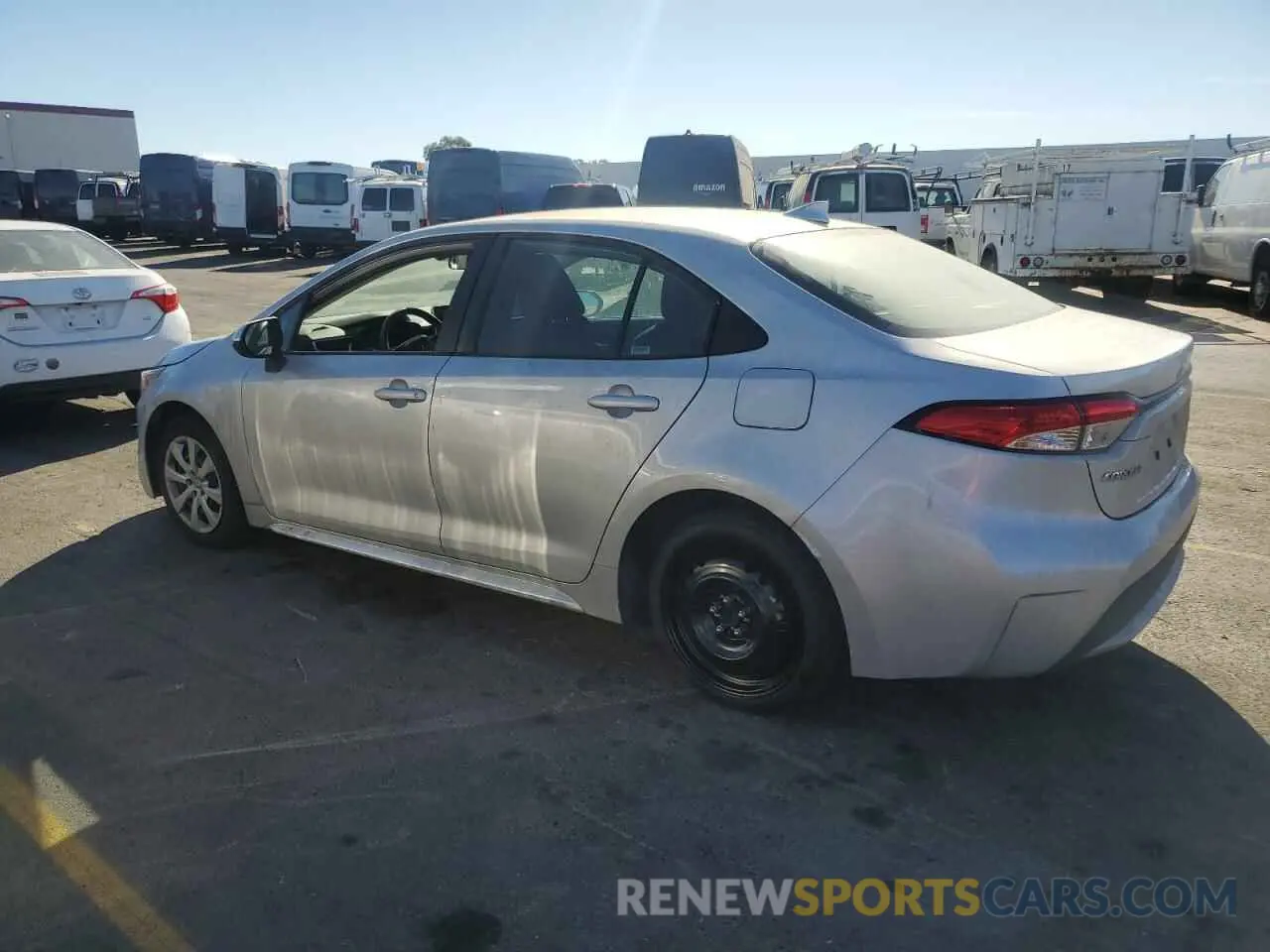 2 fotografías del automóvil dañado 5YFEPMAE7MP245571 TOYOTA COROLLA 2021