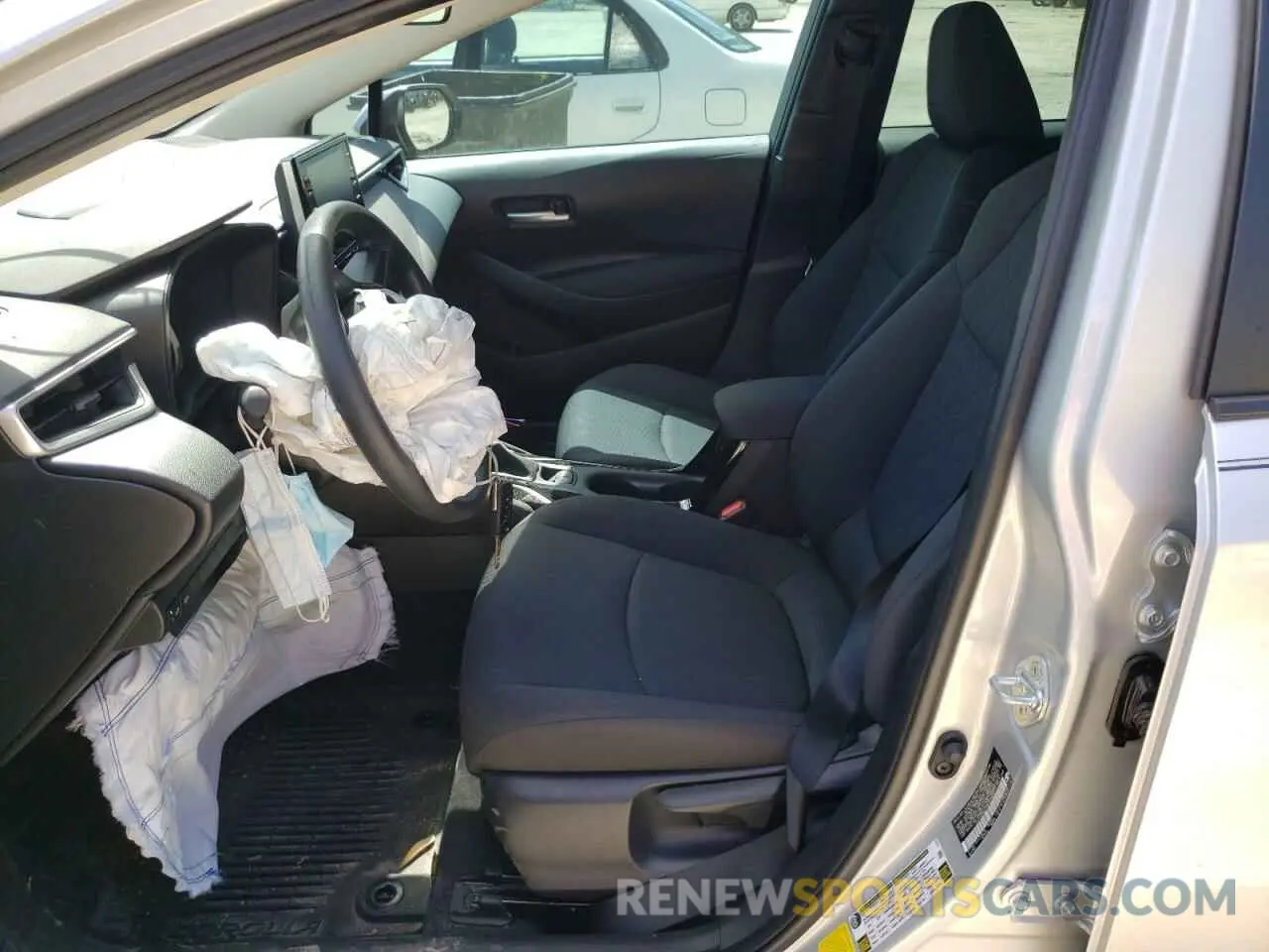 5 fotografías del automóvil dañado 5YFEPMAE7MP258806 TOYOTA COROLLA 2021