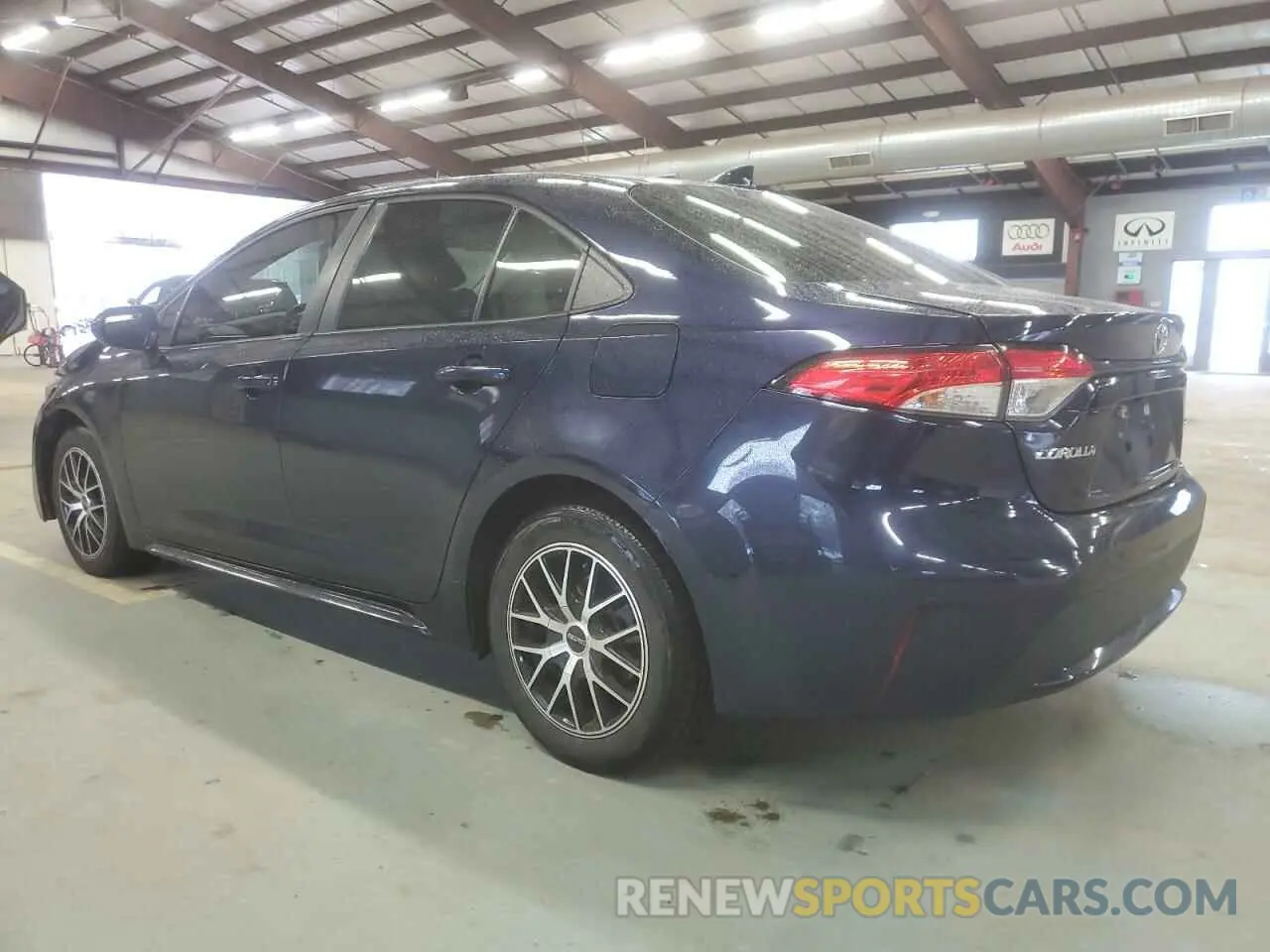 2 fotografías del automóvil dañado 5YFEPMAE7MP269904 TOYOTA COROLLA 2021