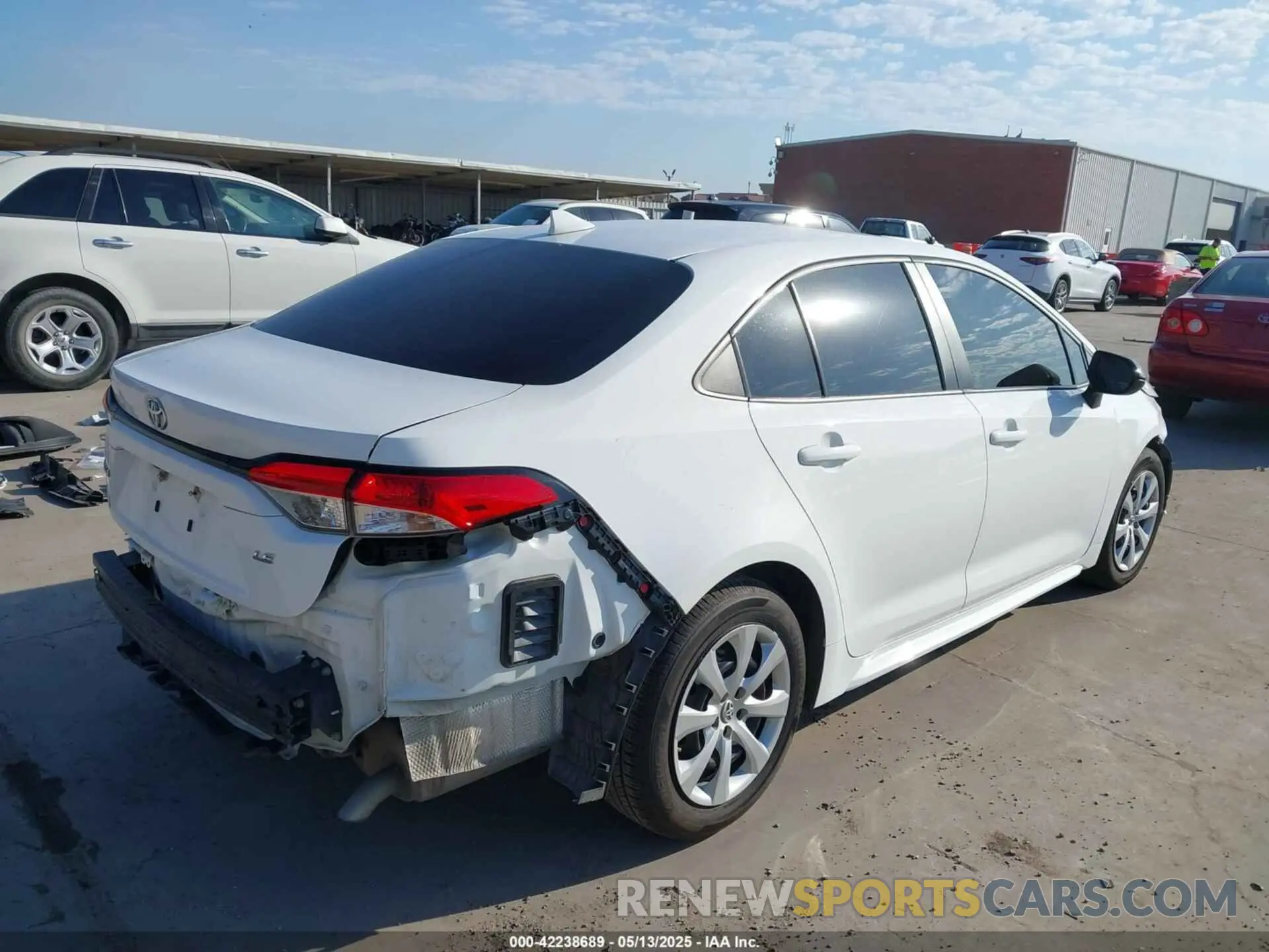 4 fotografías del automóvil dañado 5YFEPMAE8MP150338 TOYOTA COROLLA 2021