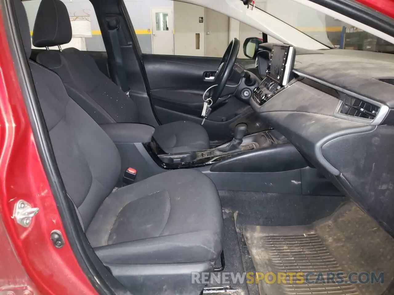 5 fotografías del automóvil dañado 5YFEPMAE8MP158021 TOYOTA COROLLA 2021