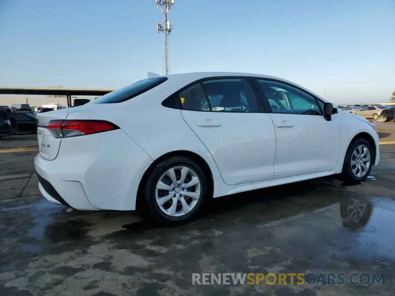 3 fotografías del automóvil dañado 5YFEPMAE8MP165308 TOYOTA COROLLA 2021