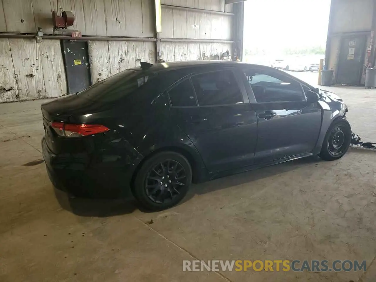 3 fotografías del automóvil dañado 5YFEPMAE8MP166877 TOYOTA COROLLA 2021