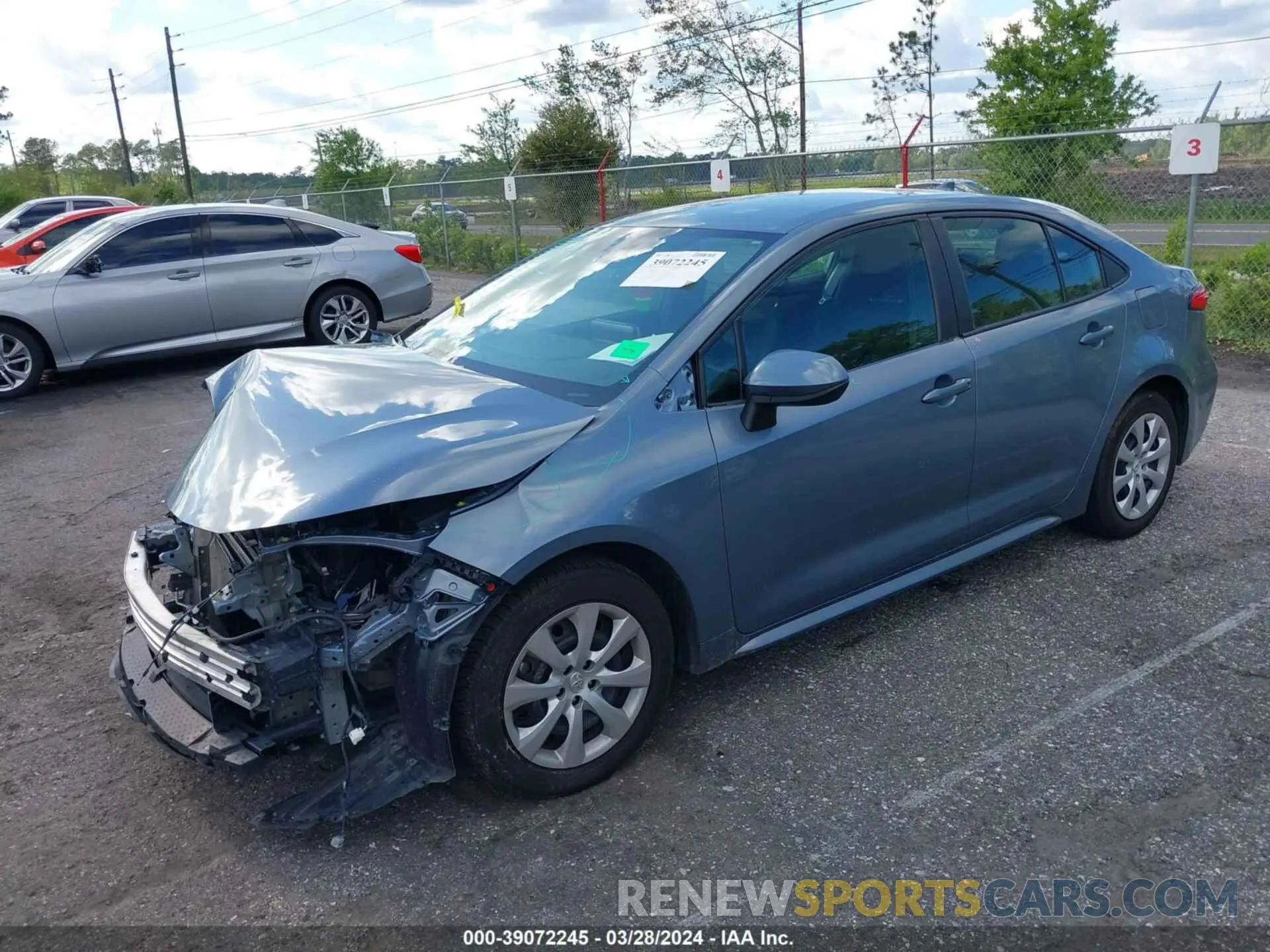 2 fotografías del automóvil dañado 5YFEPMAE8MP167429 TOYOTA COROLLA 2021