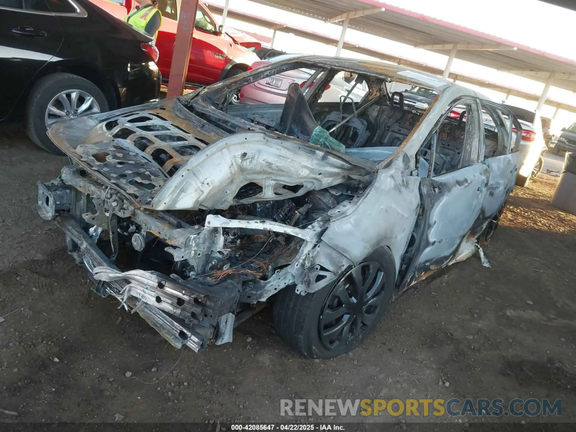 12 fotografías del automóvil dañado 5YFEPMAE8MP172579 TOYOTA COROLLA 2021