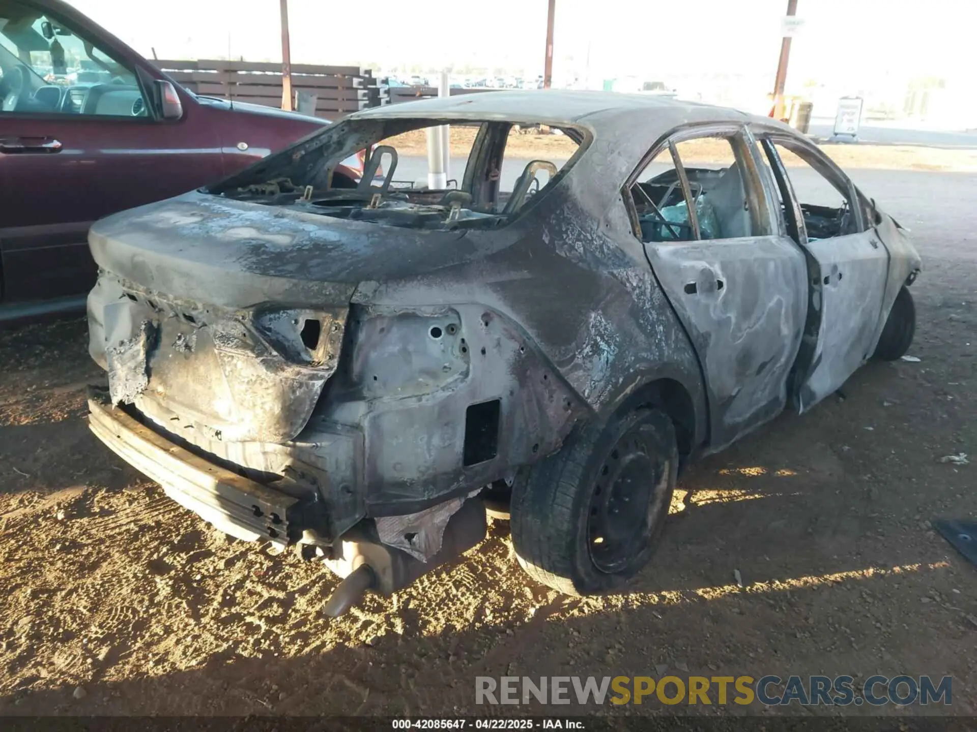 4 fotografías del automóvil dañado 5YFEPMAE8MP172579 TOYOTA COROLLA 2021