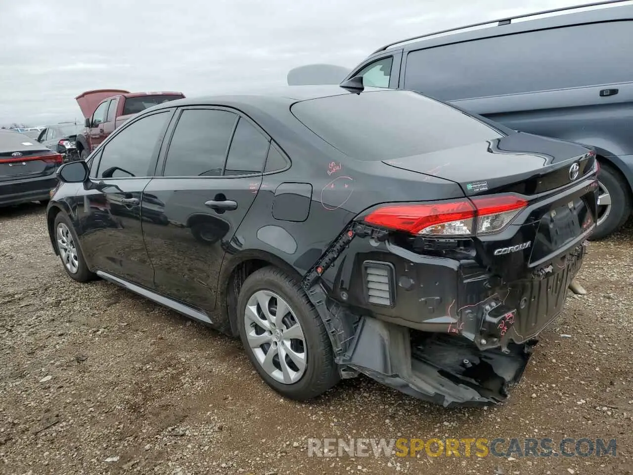 2 fotografías del automóvil dañado 5YFEPMAE8MP178303 TOYOTA COROLLA 2021