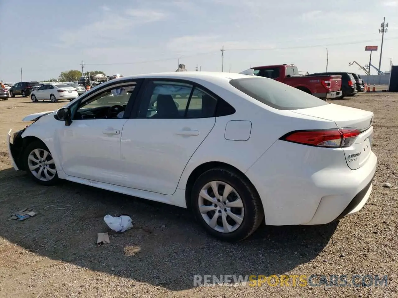 2 fotografías del automóvil dañado 5YFEPMAE8MP180567 TOYOTA COROLLA 2021