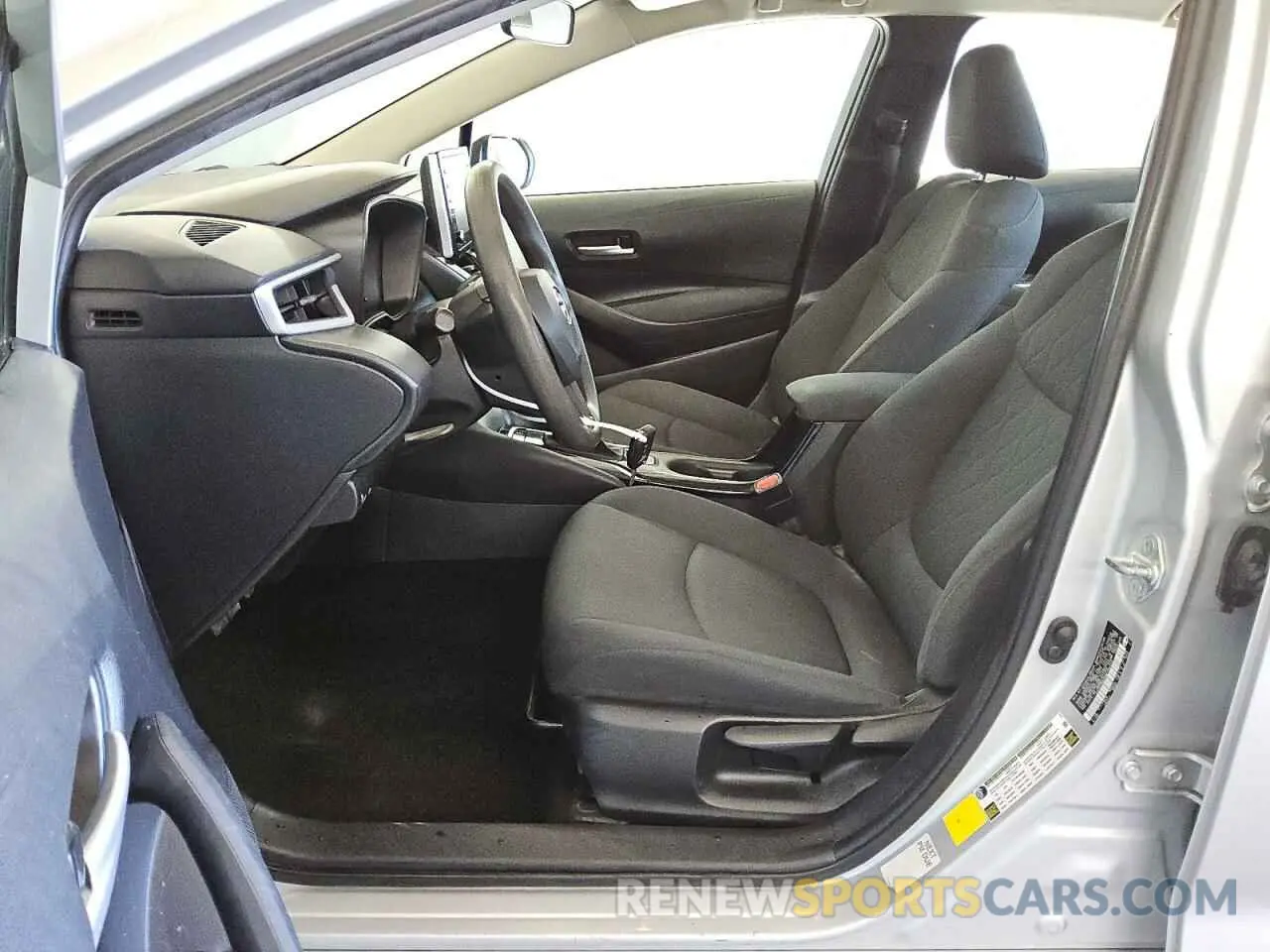 7 fotografías del automóvil dañado 5YFEPMAE8MP184649 TOYOTA COROLLA 2021