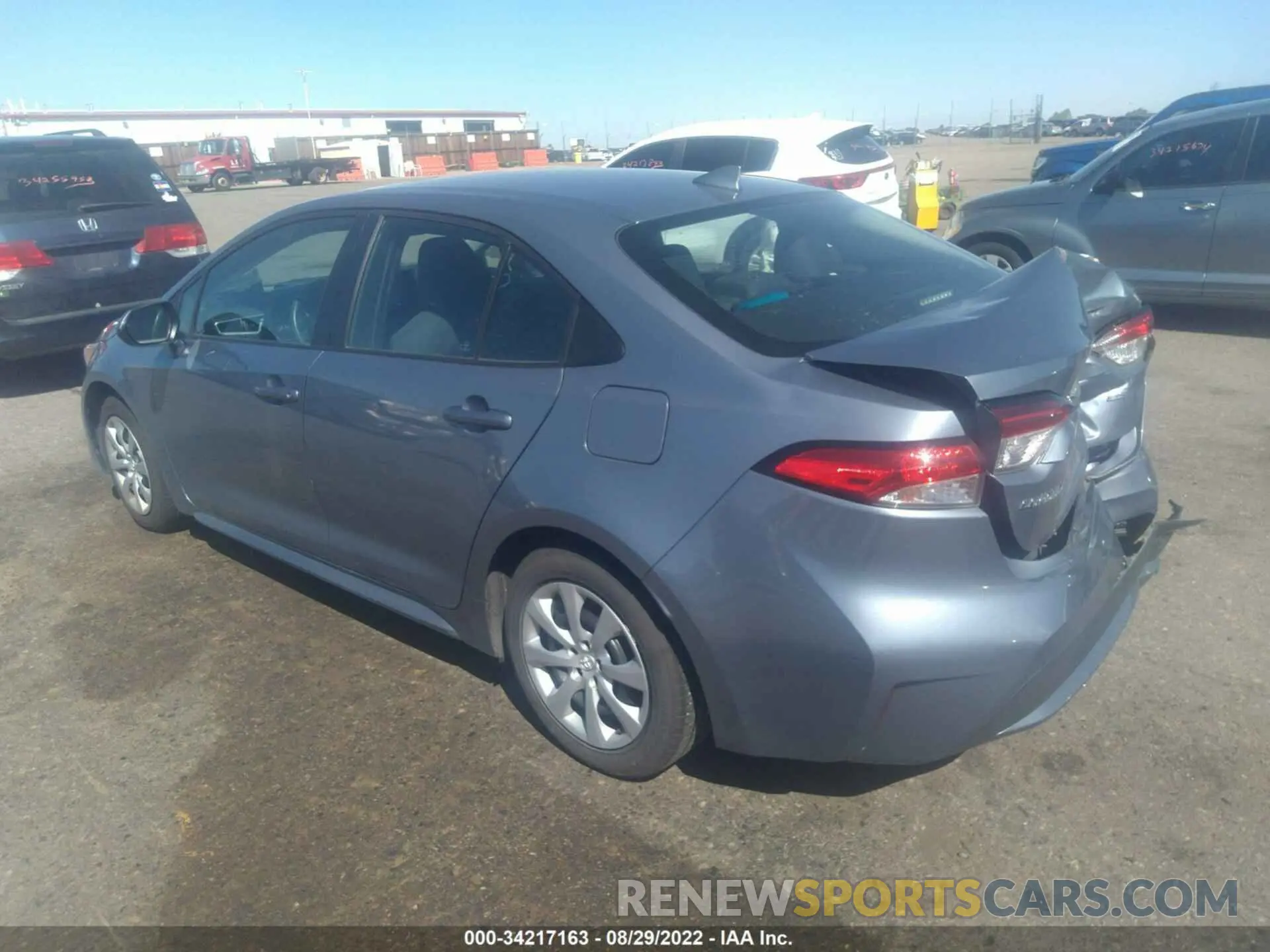 3 fotografías del automóvil dañado 5YFEPMAE8MP186255 TOYOTA COROLLA 2021