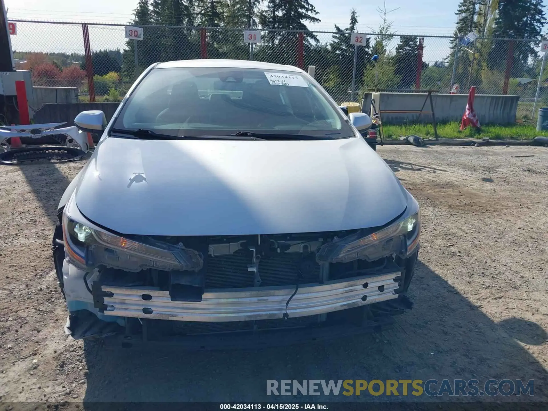 13 fotografías del automóvil dañado 5YFEPMAE8MP188765 TOYOTA COROLLA 2021