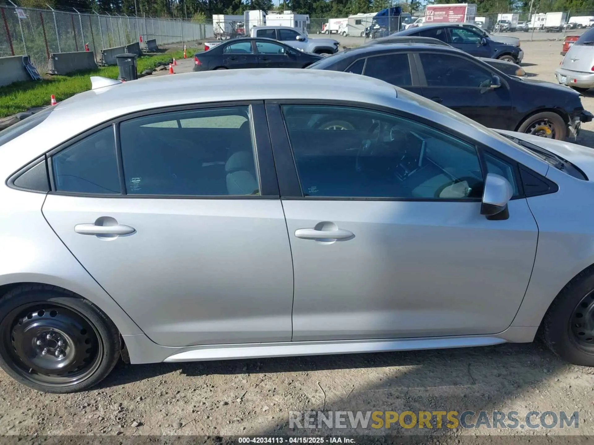 14 fotografías del automóvil dañado 5YFEPMAE8MP188765 TOYOTA COROLLA 2021