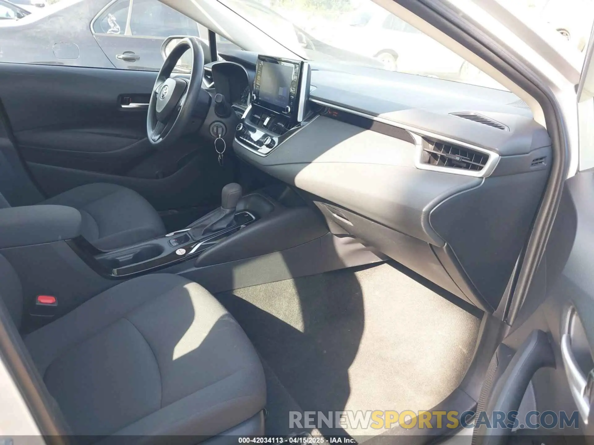 5 fotografías del automóvil dañado 5YFEPMAE8MP188765 TOYOTA COROLLA 2021