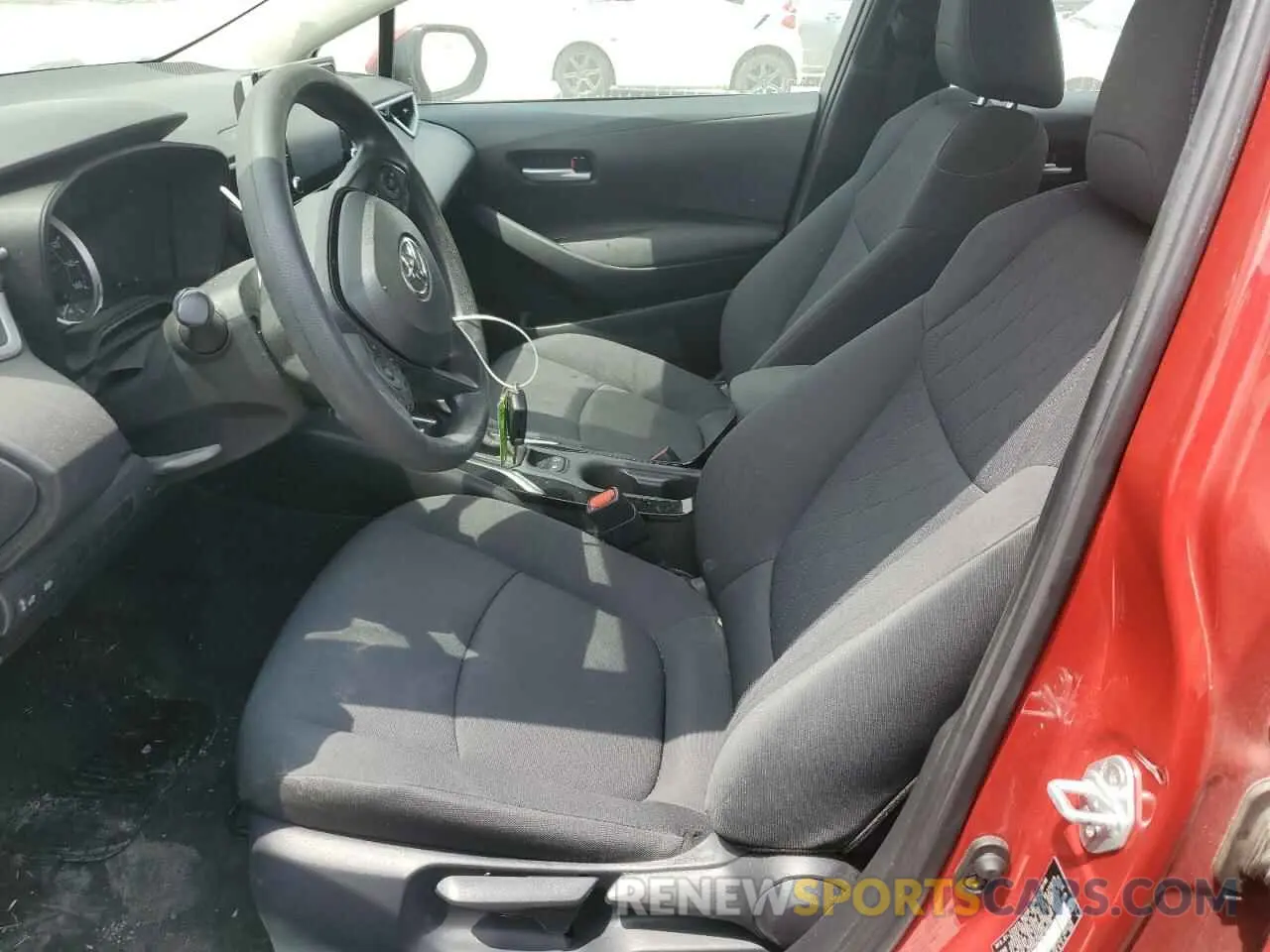 7 fotografías del automóvil dañado 5YFEPMAE8MP192718 TOYOTA COROLLA 2021