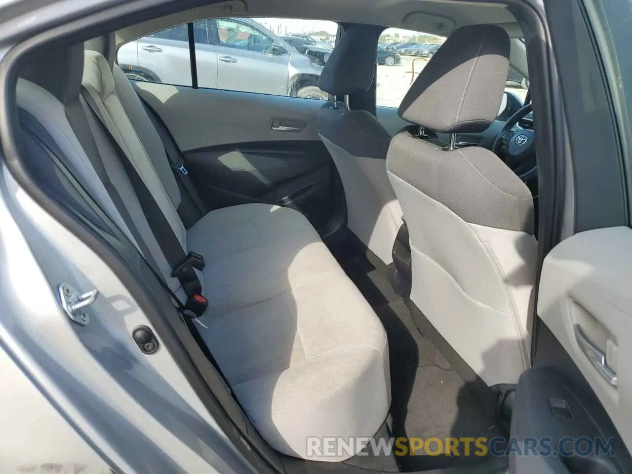 6 fotografías del automóvil dañado 5YFEPMAE8MP194906 TOYOTA COROLLA 2021