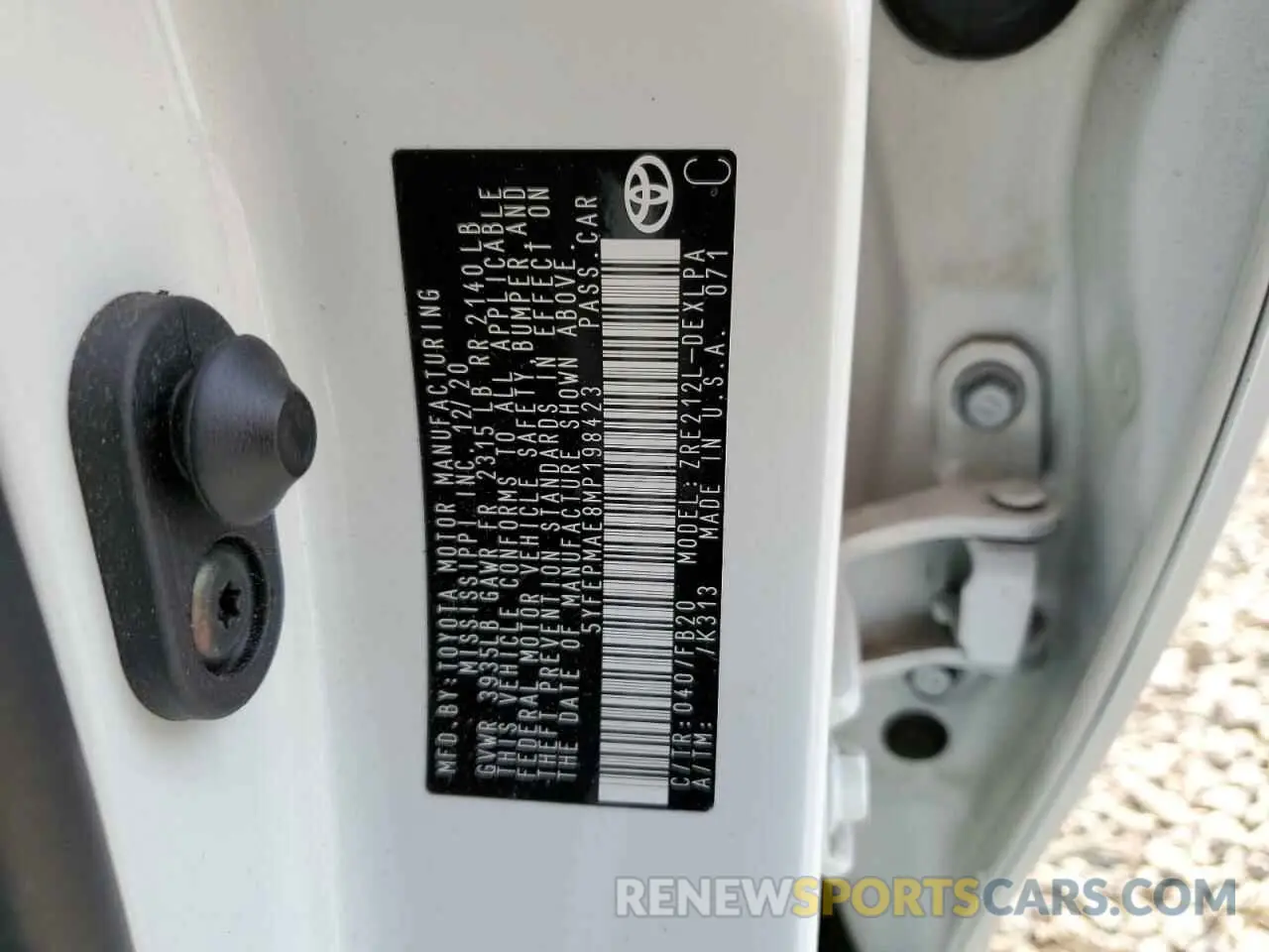 10 fotografías del automóvil dañado 5YFEPMAE8MP198423 TOYOTA COROLLA 2021