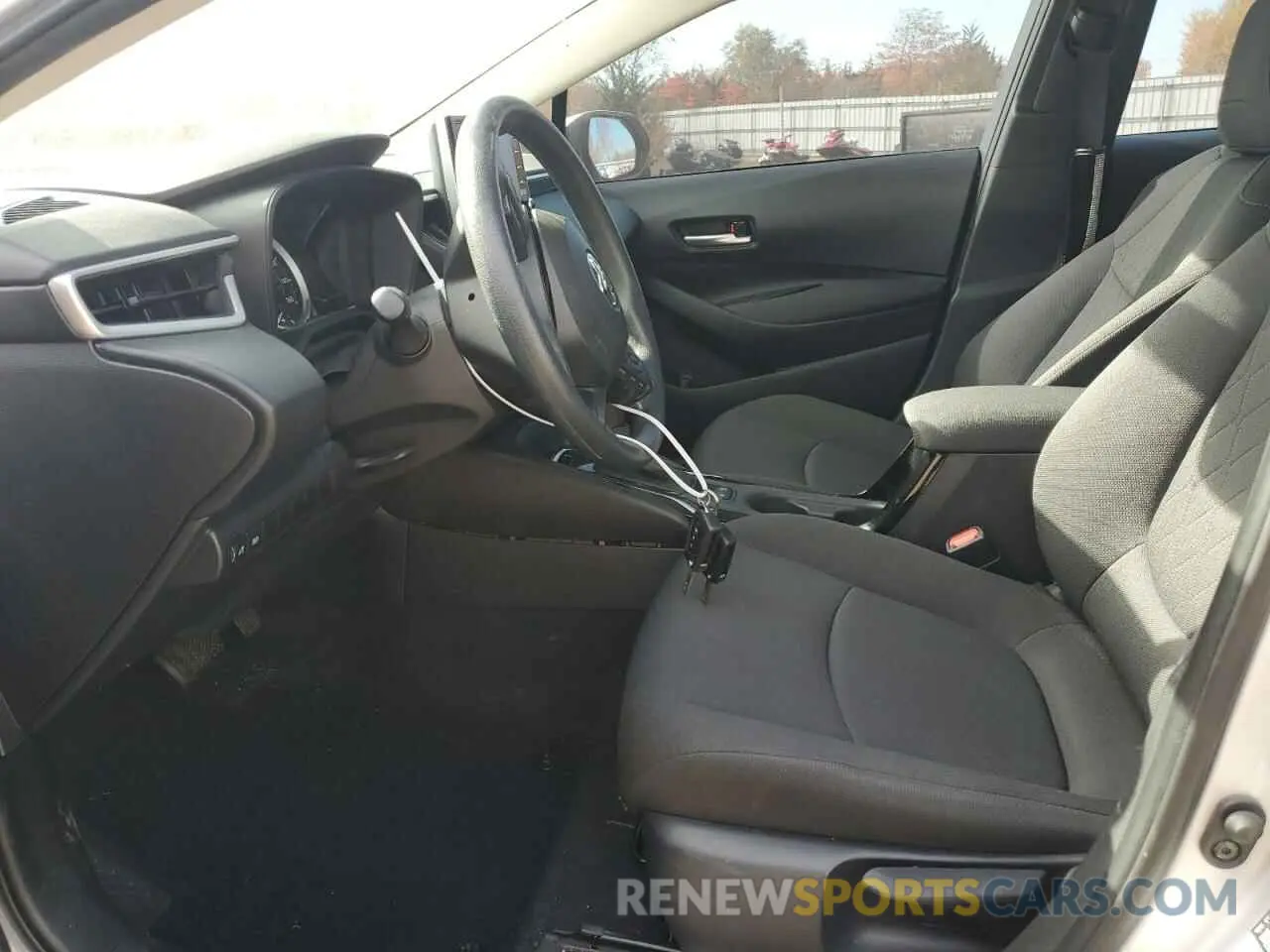 7 fotografías del automóvil dañado 5YFEPMAE8MP201286 TOYOTA COROLLA 2021