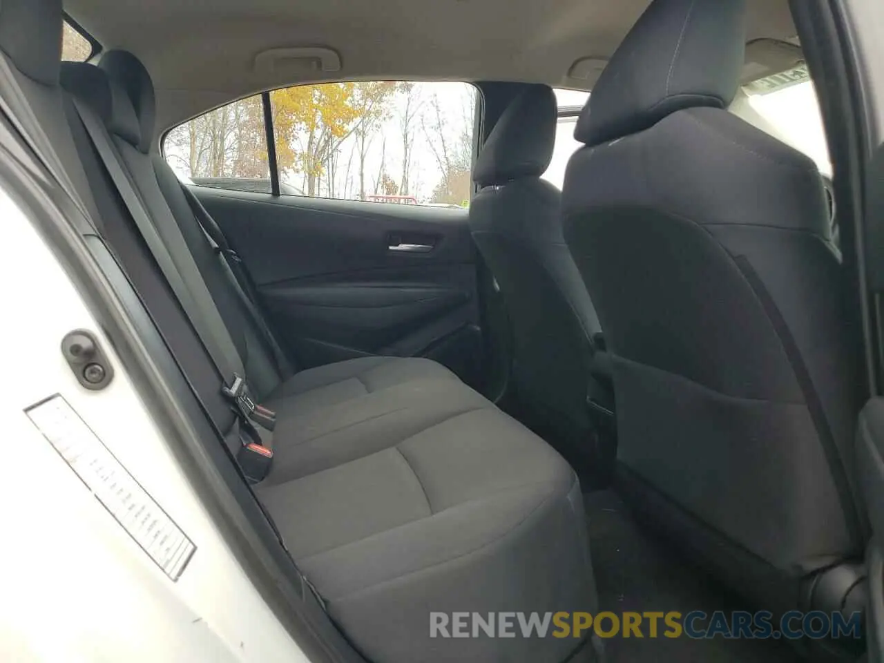 10 fotografías del automóvil dañado 5YFEPMAE8MP217830 TOYOTA COROLLA 2021