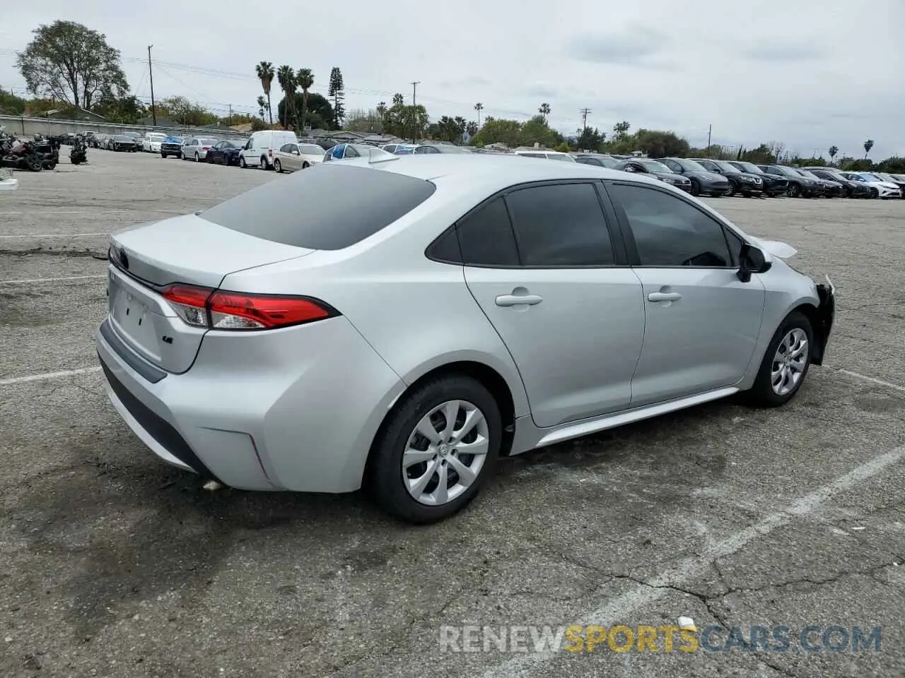 3 fotografías del automóvil dañado 5YFEPMAE8MP218623 TOYOTA COROLLA 2021
