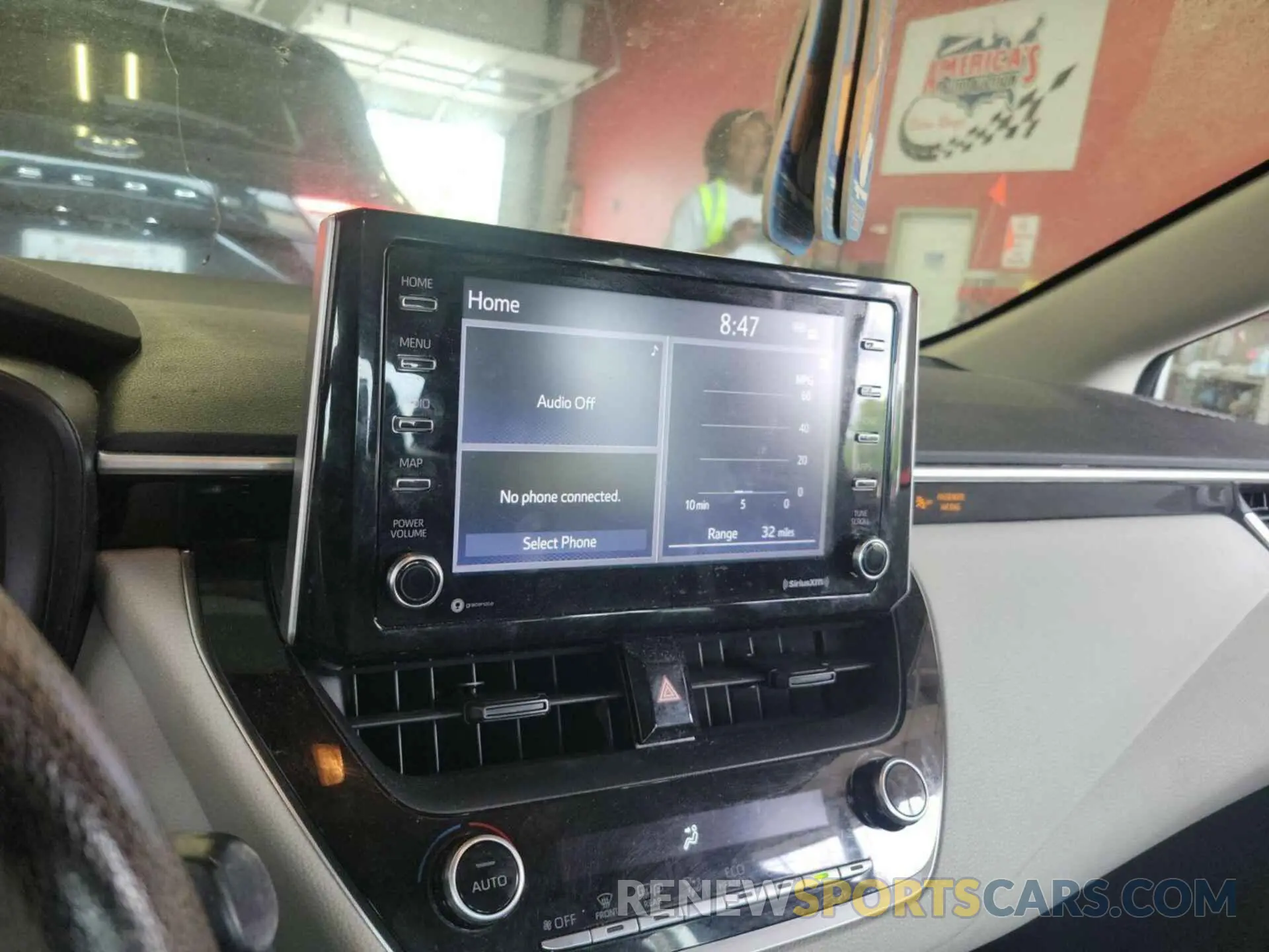 21 fotografías del automóvil dañado 5YFEPMAE8MP230819 TOYOTA COROLLA 2021