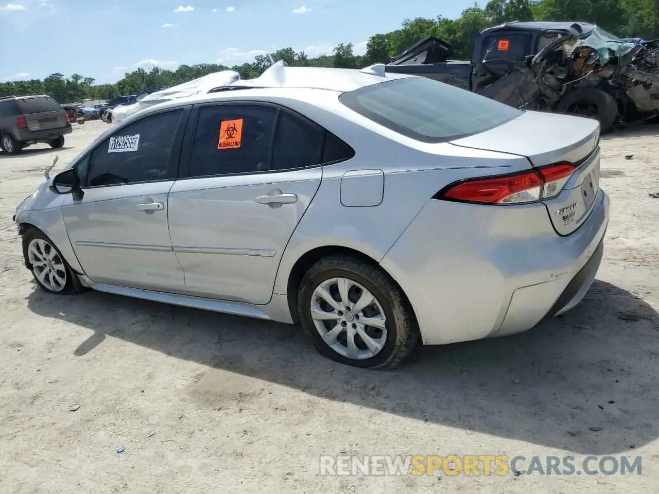 2 fotografías del automóvil dañado 5YFEPMAE8MP231128 TOYOTA COROLLA 2021