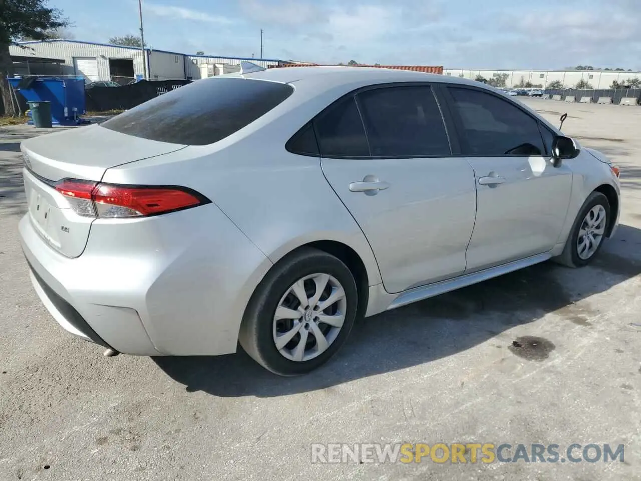 3 fotografías del automóvil dañado 5YFEPMAE8MP231565 TOYOTA COROLLA 2021
